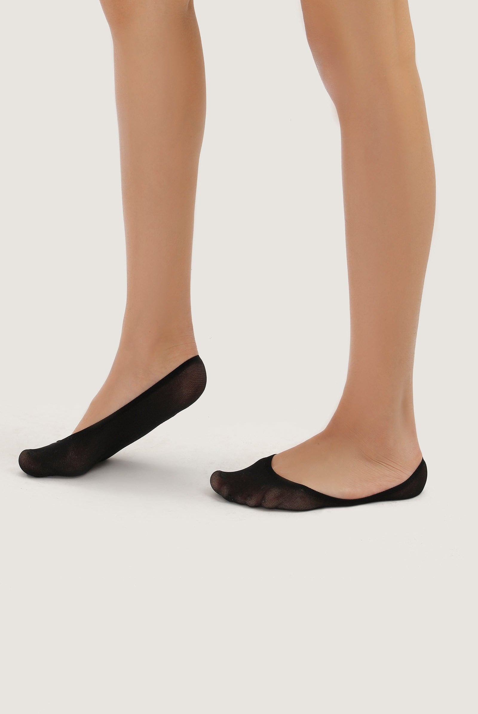 كارينا جوارب سادة غير المرئية