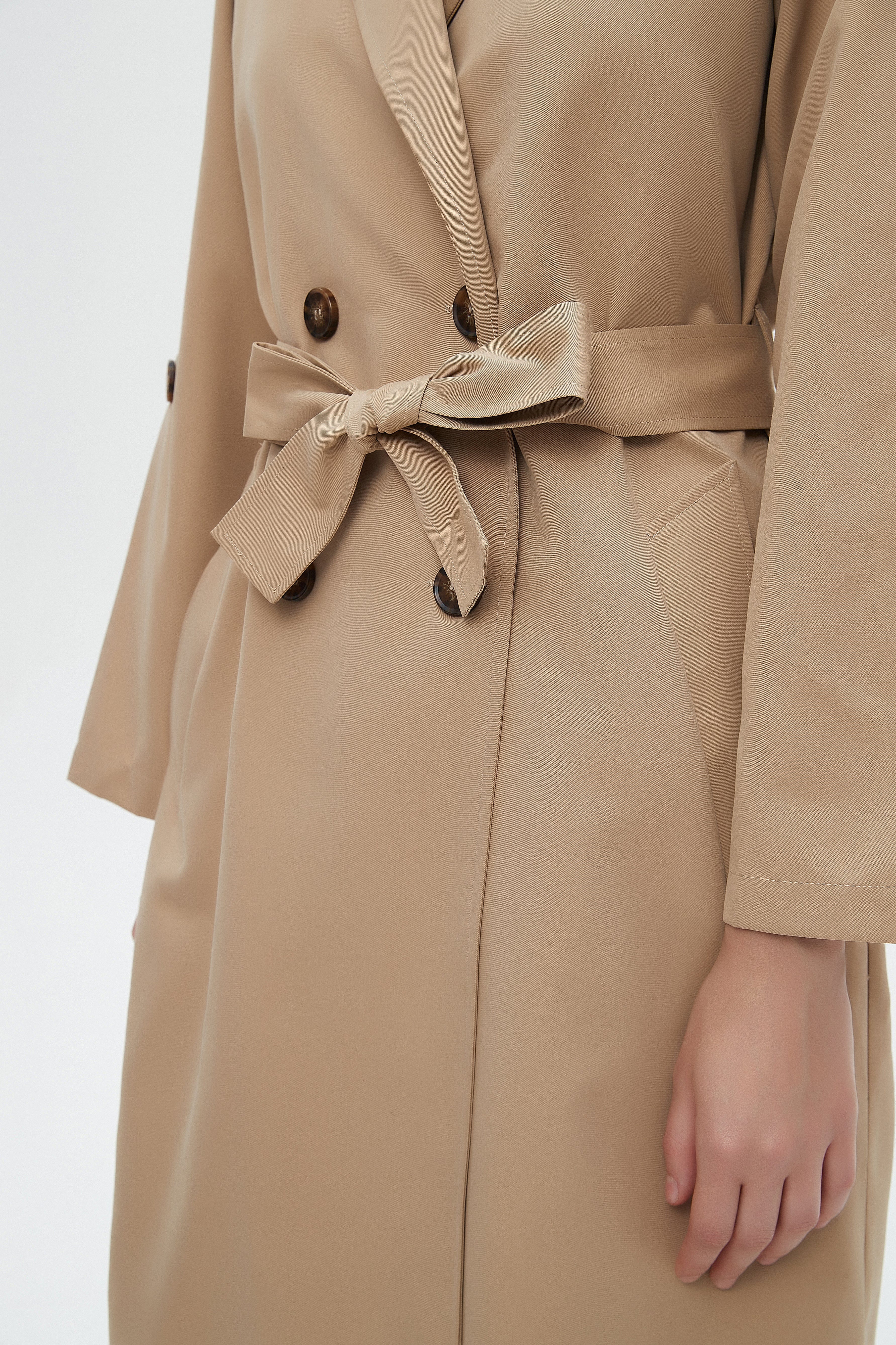 ميكا جاكيت نسائي بياقة طويلة وكم طويل وحزام على الخصر