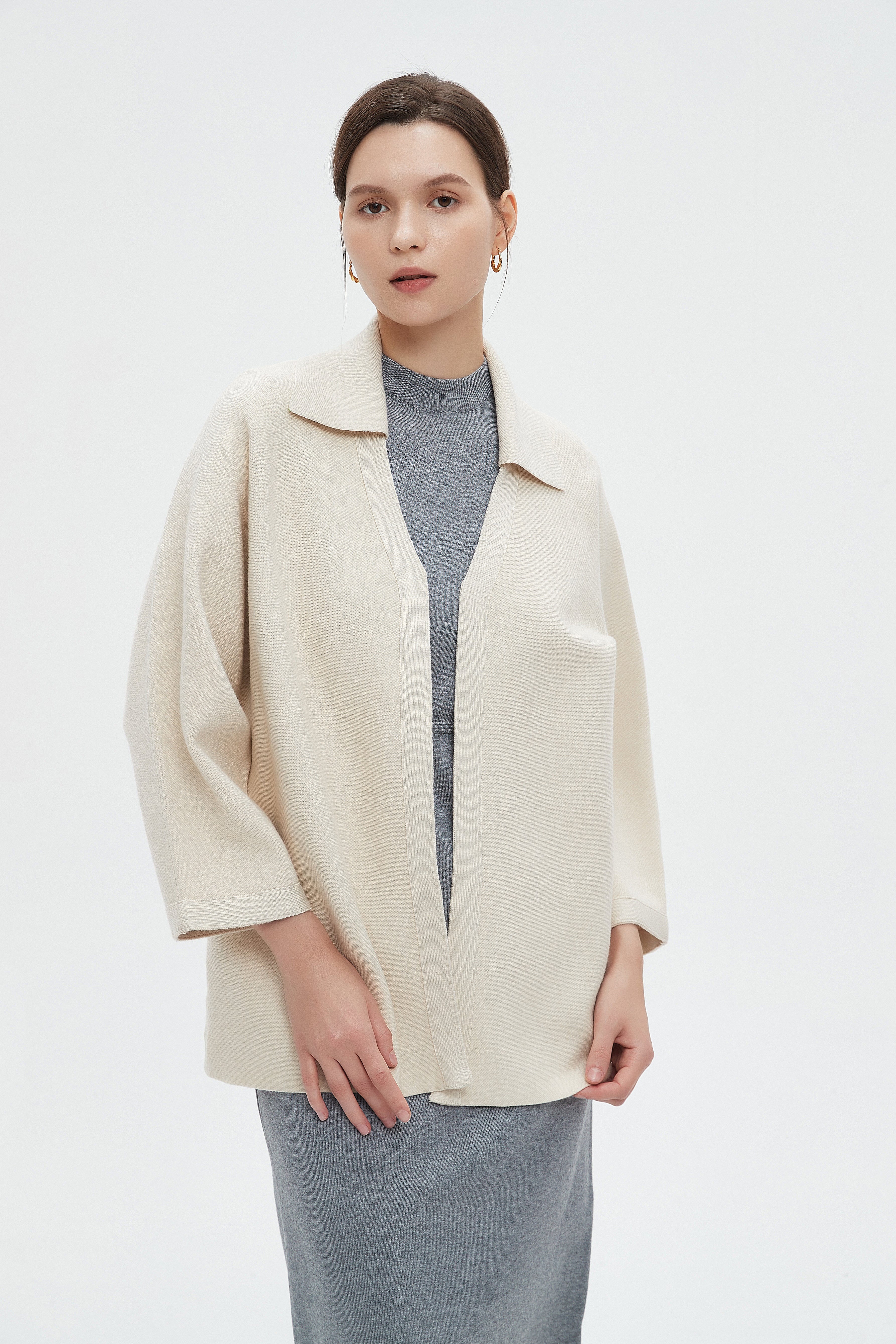 ميكا كارديجان نسائي كم طويل بياقة شتوي مفتوح من الامام