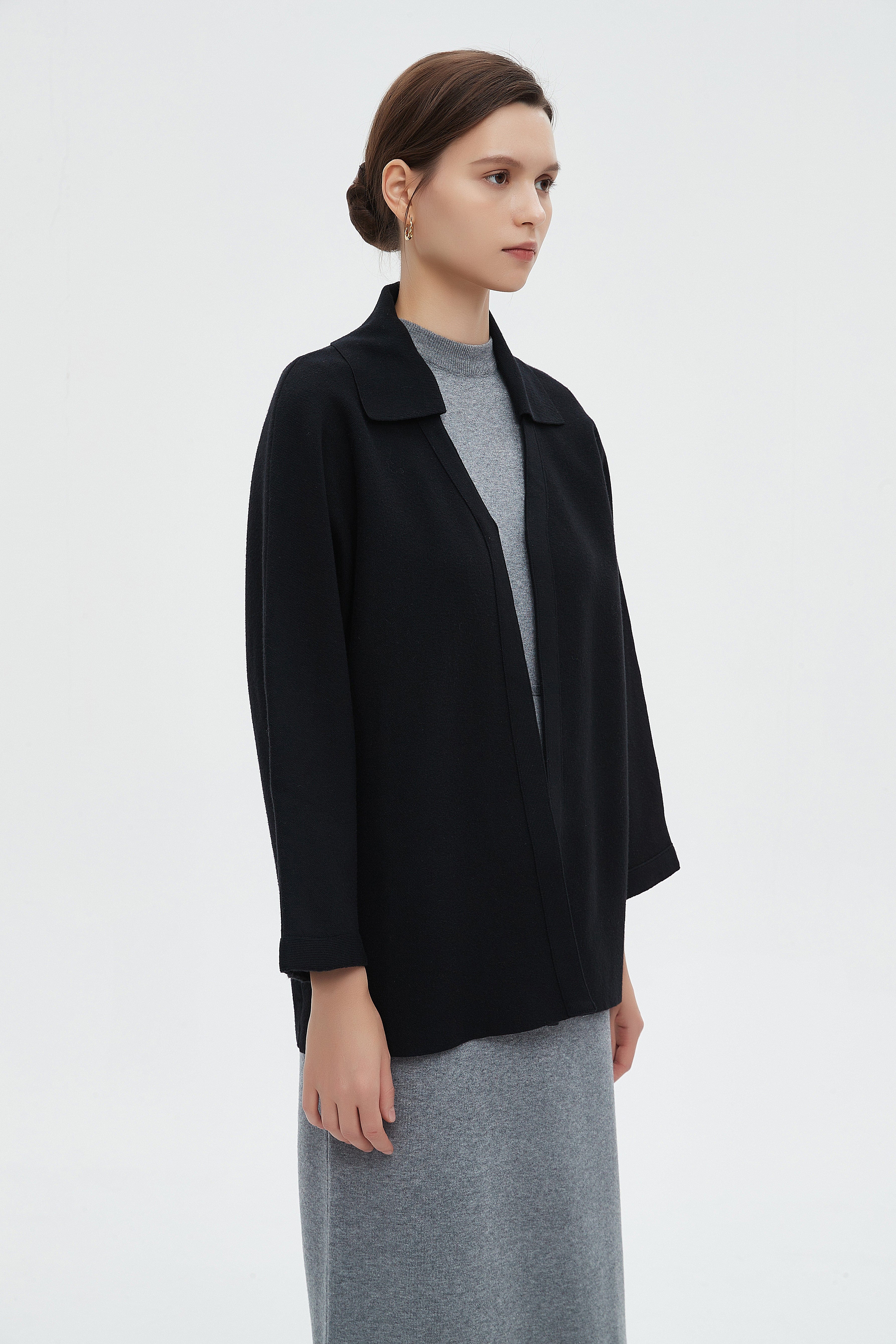 ميكا كارديجان نسائي كم طويل بياقة شتوي مفتوح من الامام