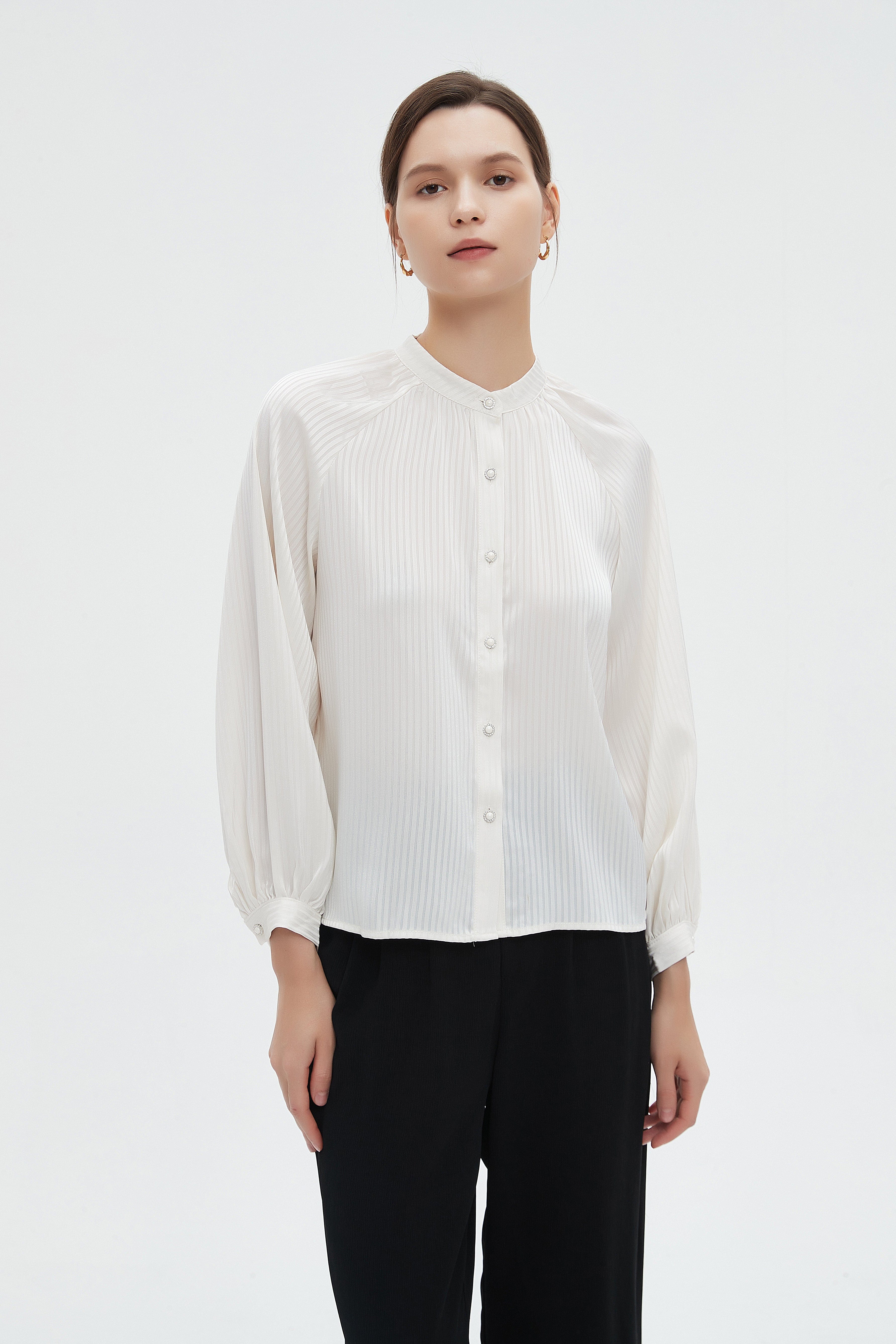 ميكا بلوزة طويلة نسائية بازرار أمامية وأكمام طويلة