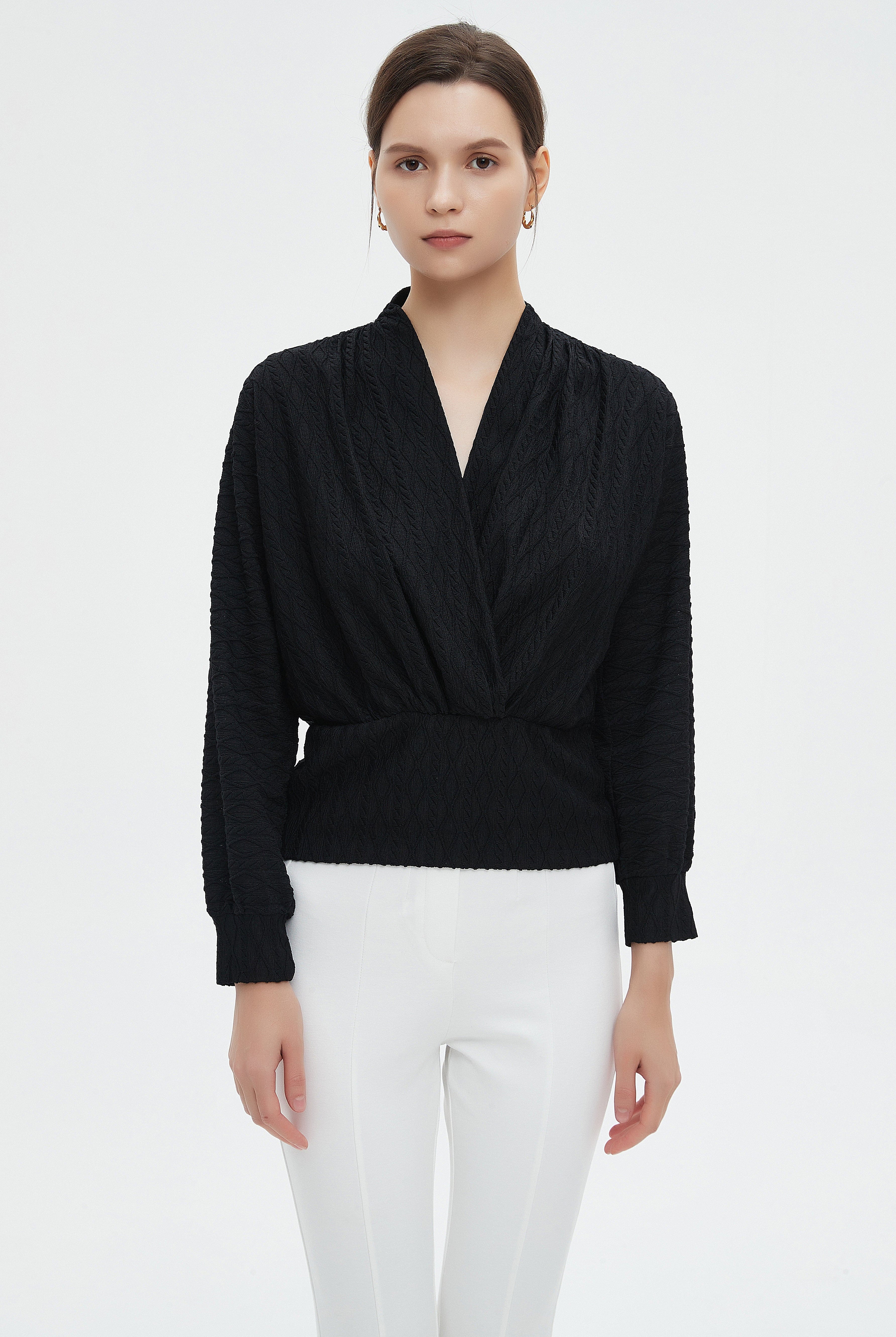 ميكا بلوزة نسائية بأكمام طويلة وفتحة صدر