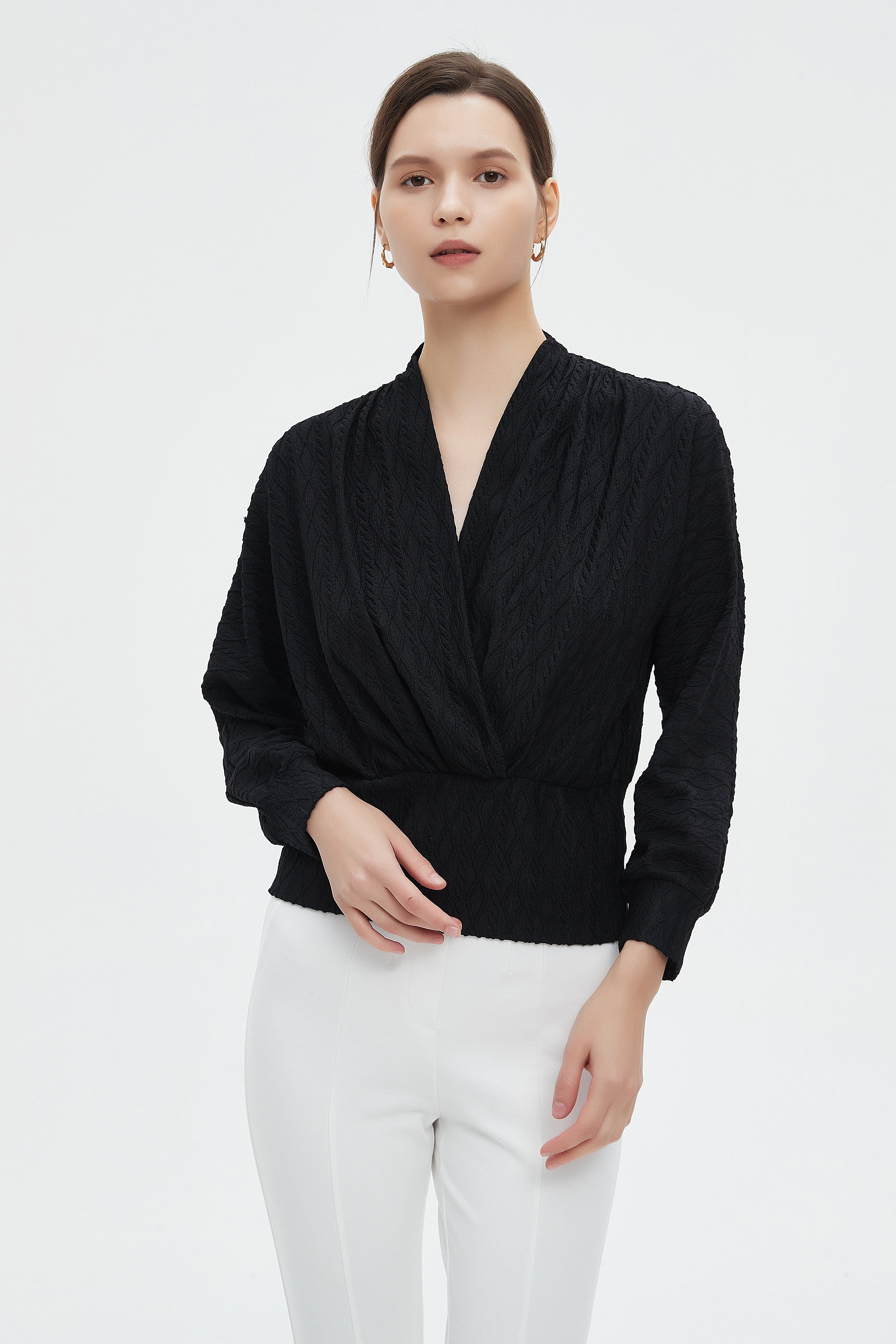 ميكا بلوزة نسائية بأكمام طويلة وفتحة صدر