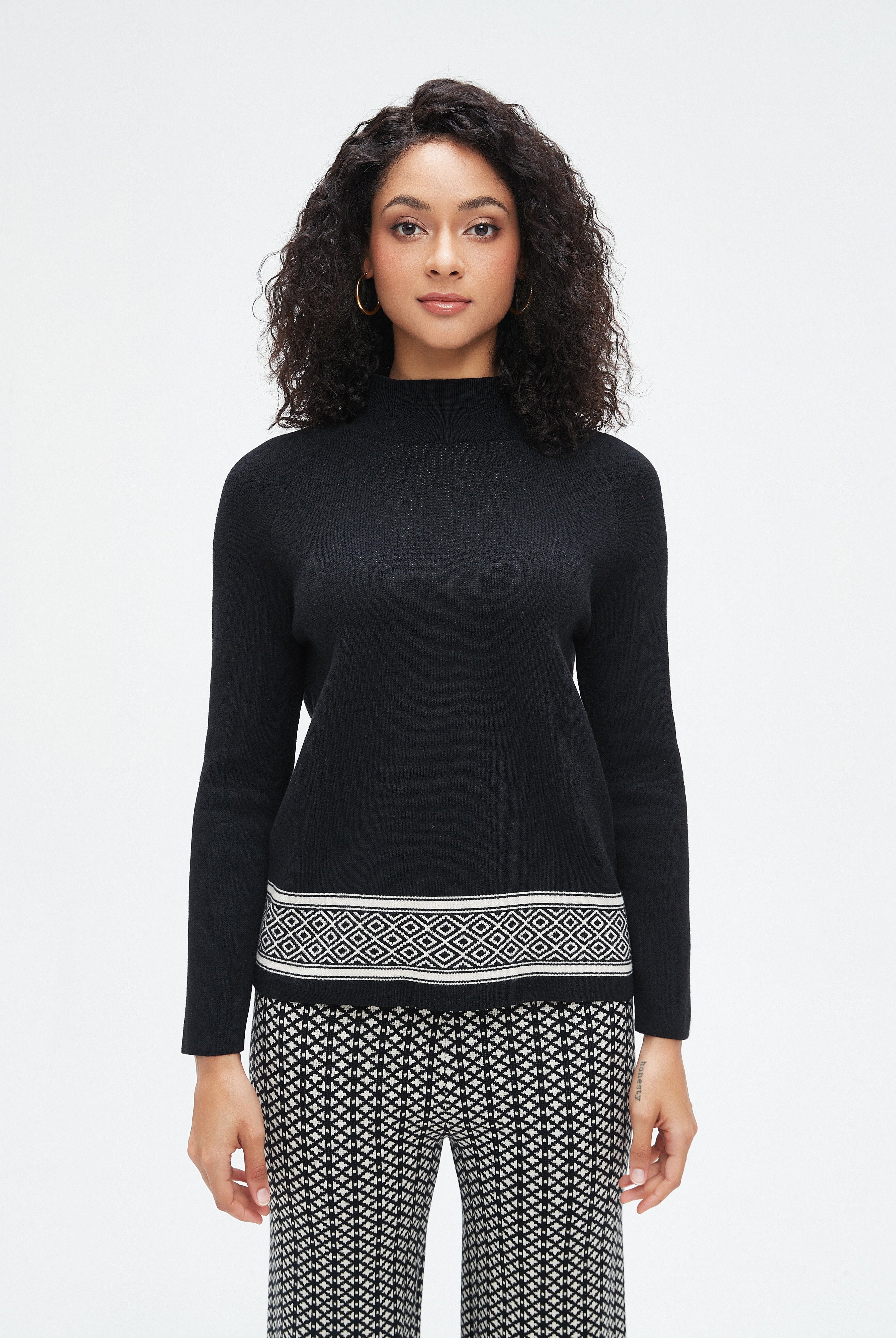 نتشي بلوزة نسائية طويلة شتوية برقبة عالية