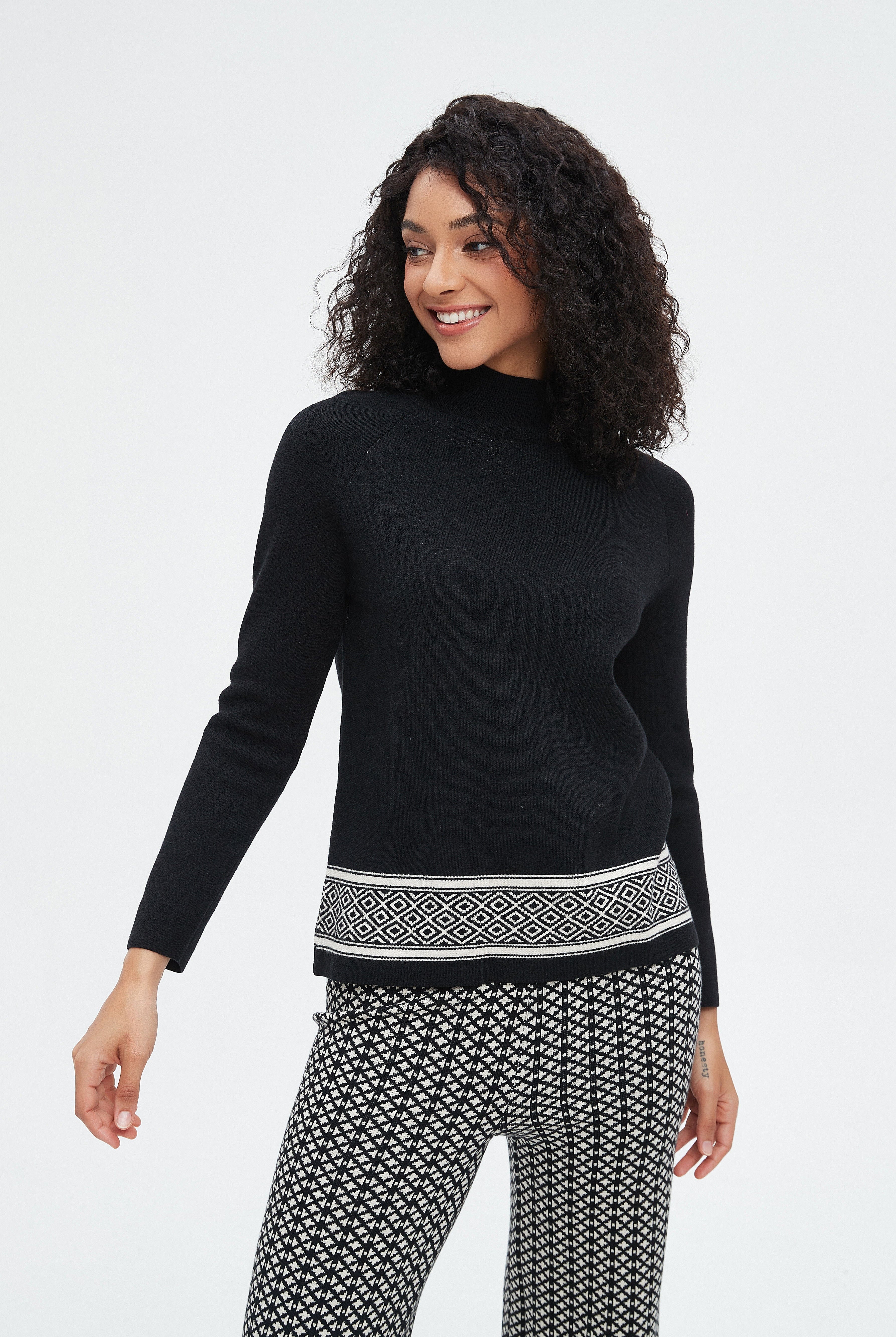 نتشي بلوزة نسائية طويلة شتوية برقبة عالية