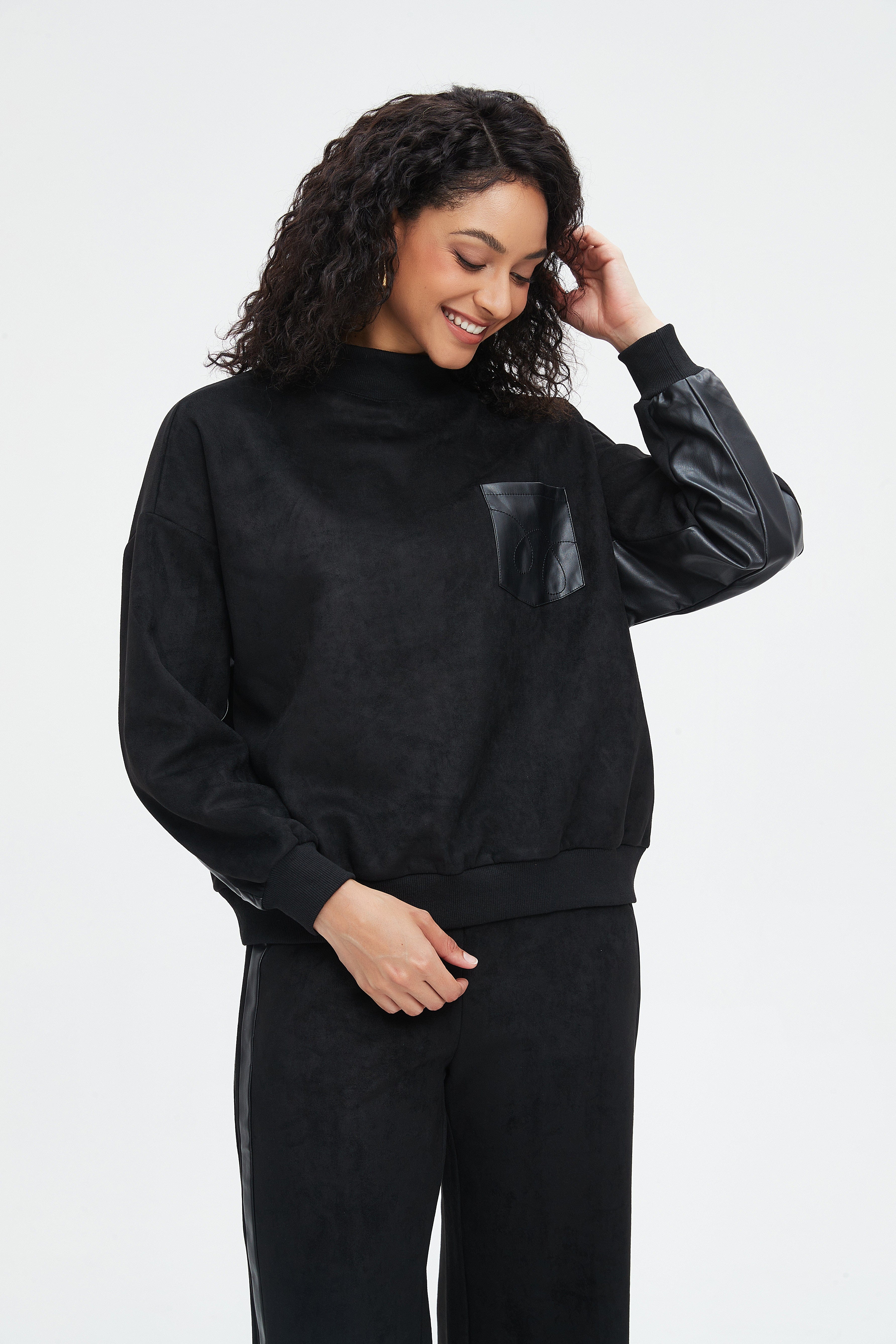 نتشي بلوزة نسائية شتوية طويلة سادة بجيب على الصدر