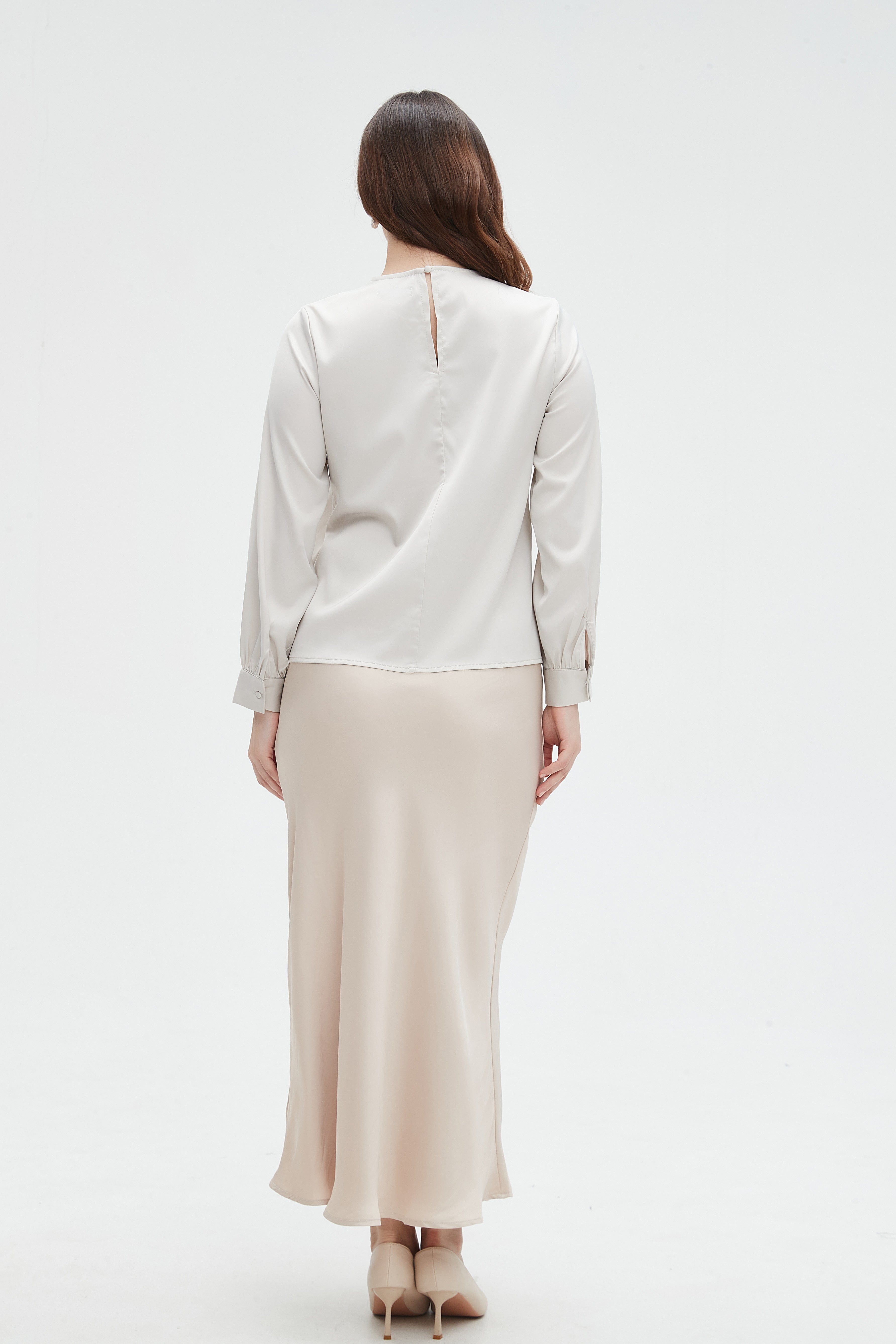 ูุชุดู ุจููุฒุฉ ูุณุงุฆู ุจูู
ุทููู ูููุดู ุนูู ุงูุตุฏุฑ