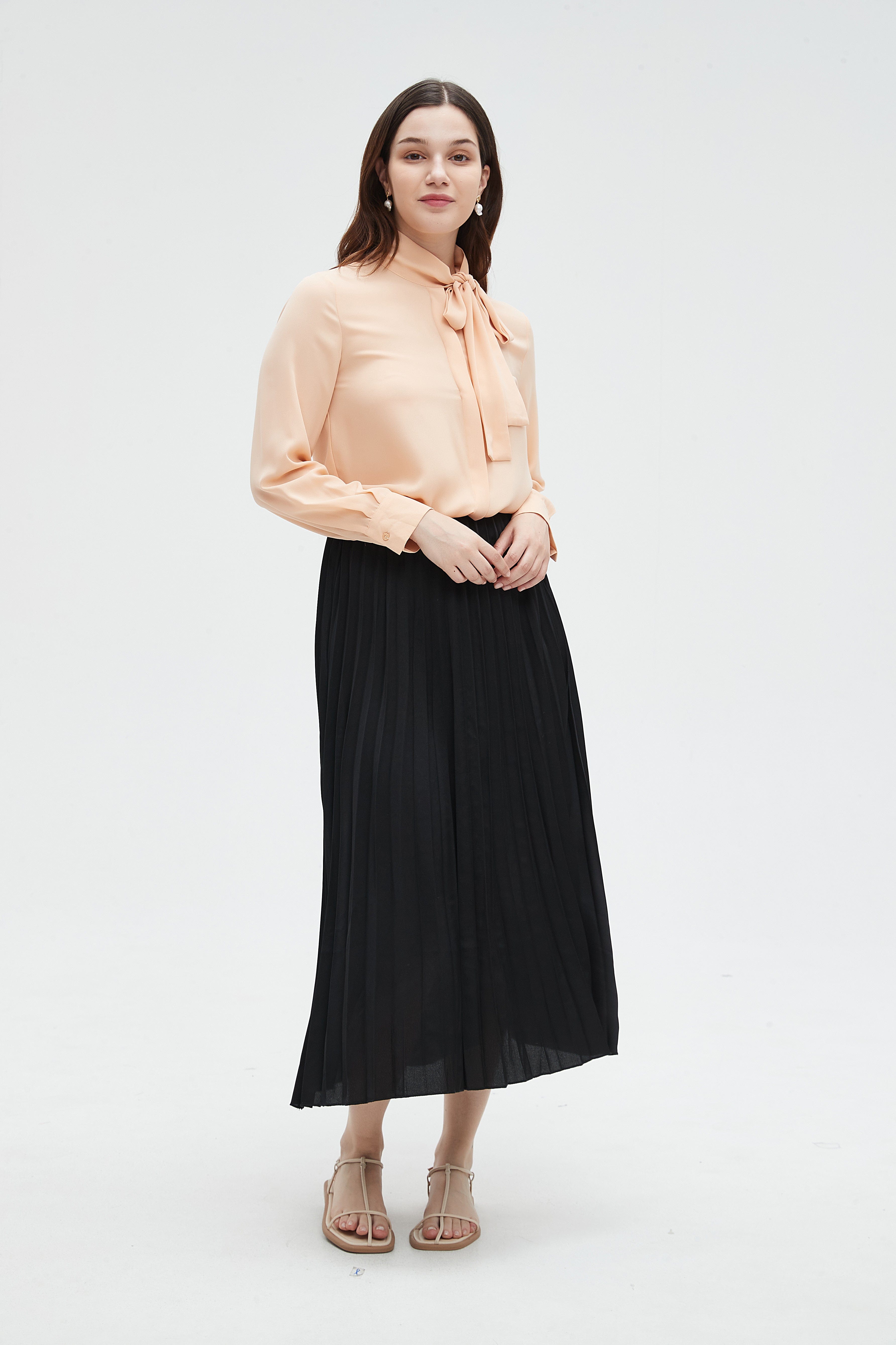 ูุชุดู ุจููุฒุฉ ูุณุงุฆู ูู
ุทููู ุณุงุฏู ููููููู ุนุงูุฑูุจู