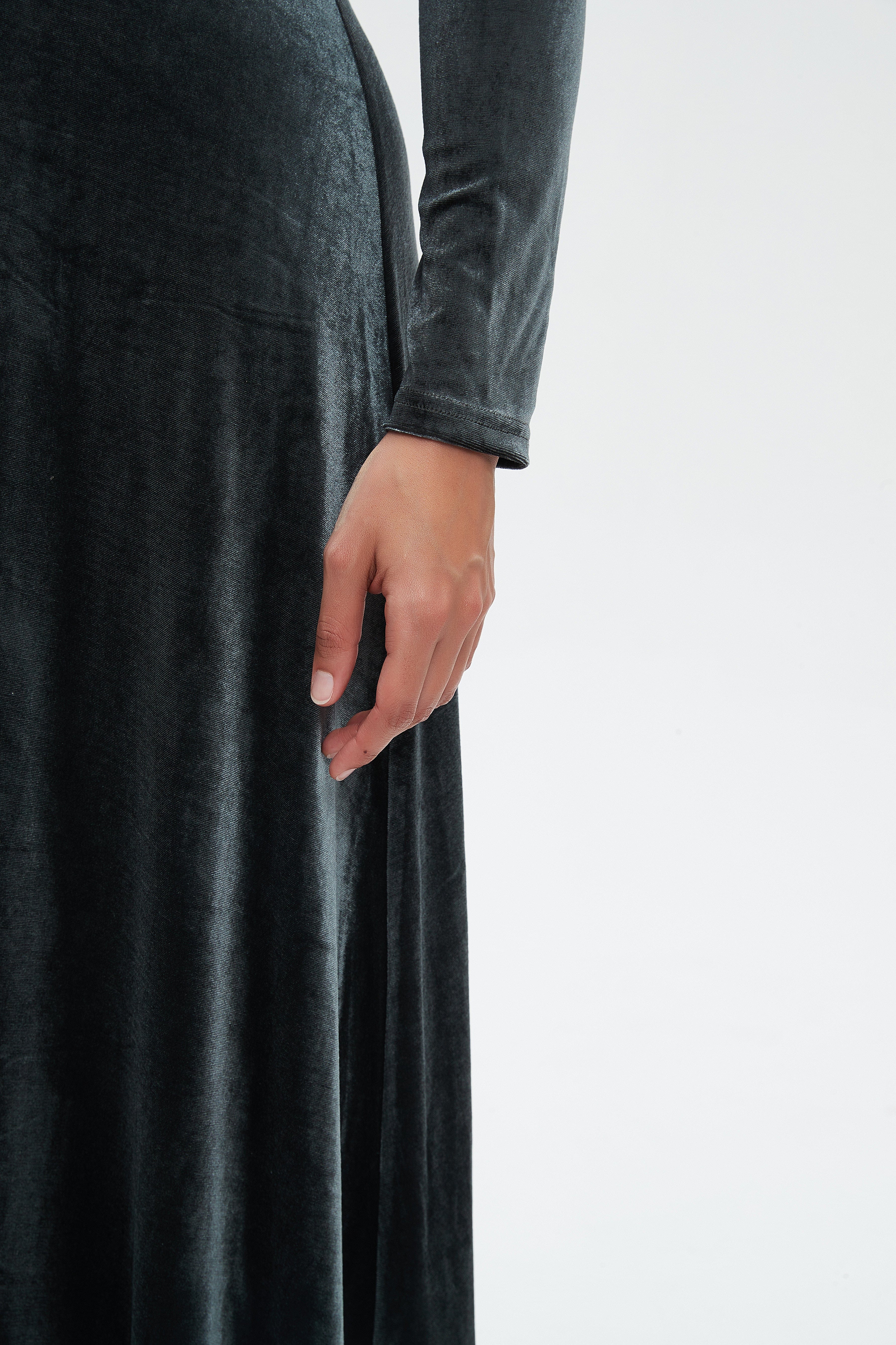 نتشي فستان ماكسي بأكمام 3/4