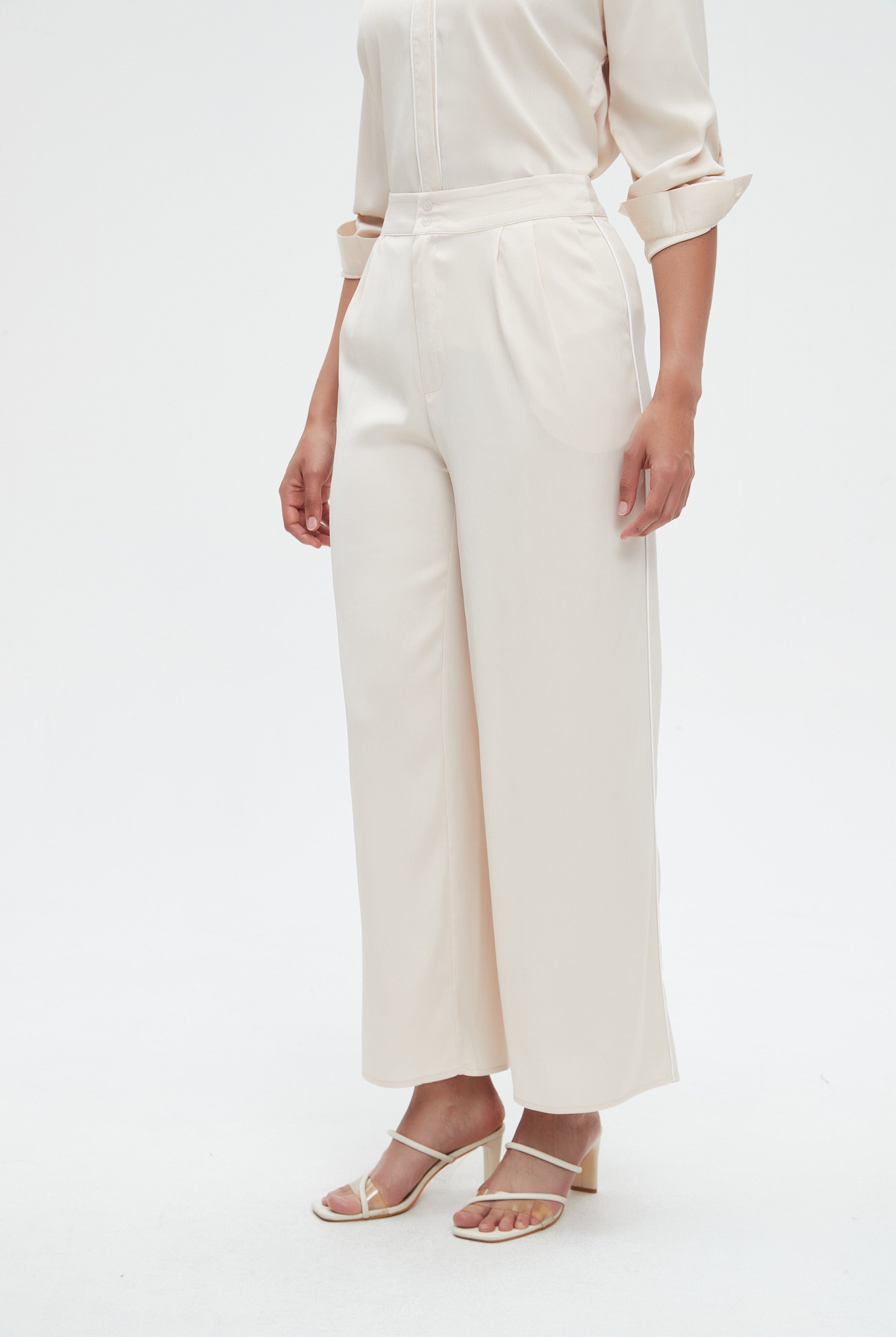 نتشي بنطلون نسائي طويل واسع بخصر كشكش وأزرار أماميه