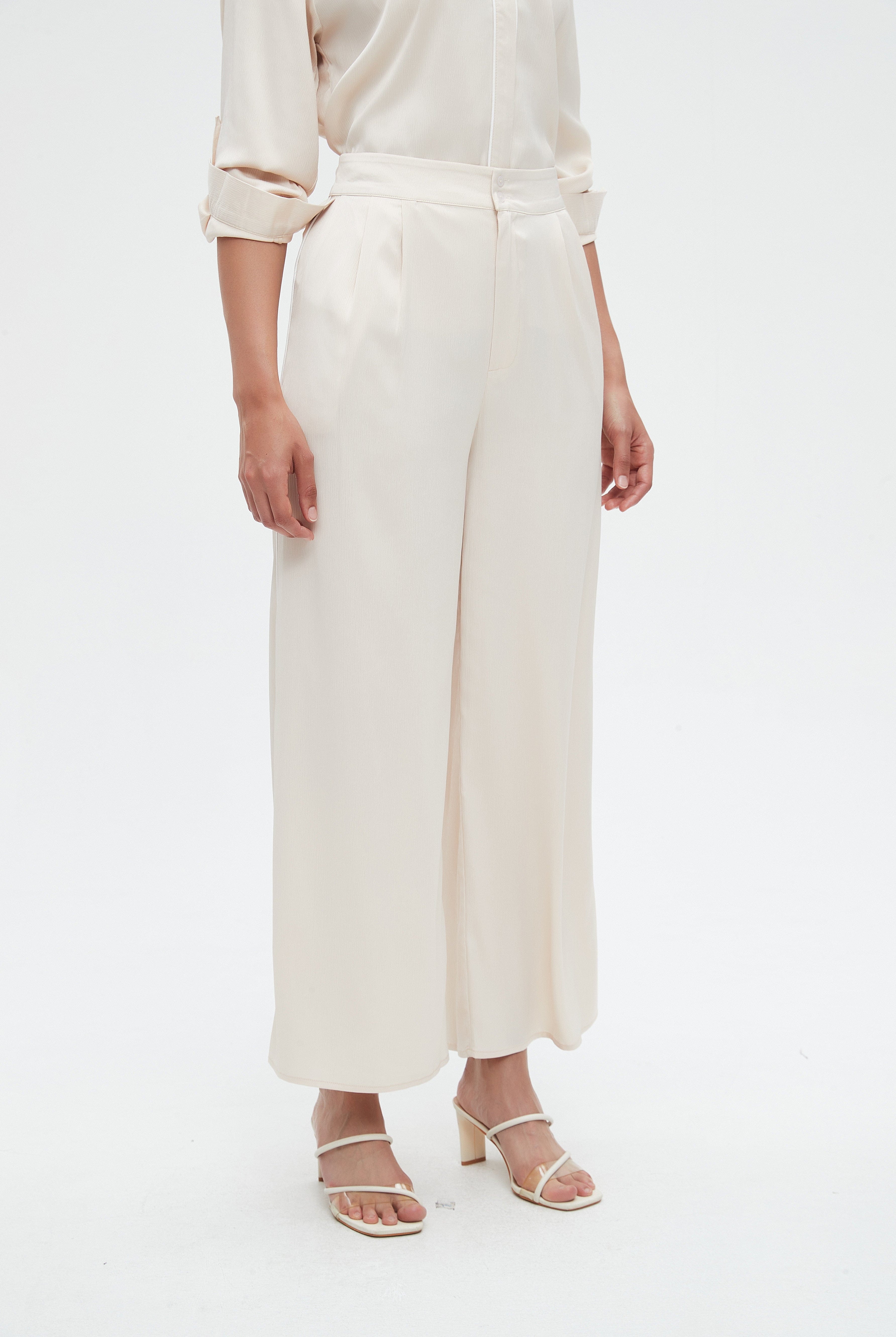 نتشي بنطلون نسائي طويل واسع بخصر كشكش وأزرار أماميه