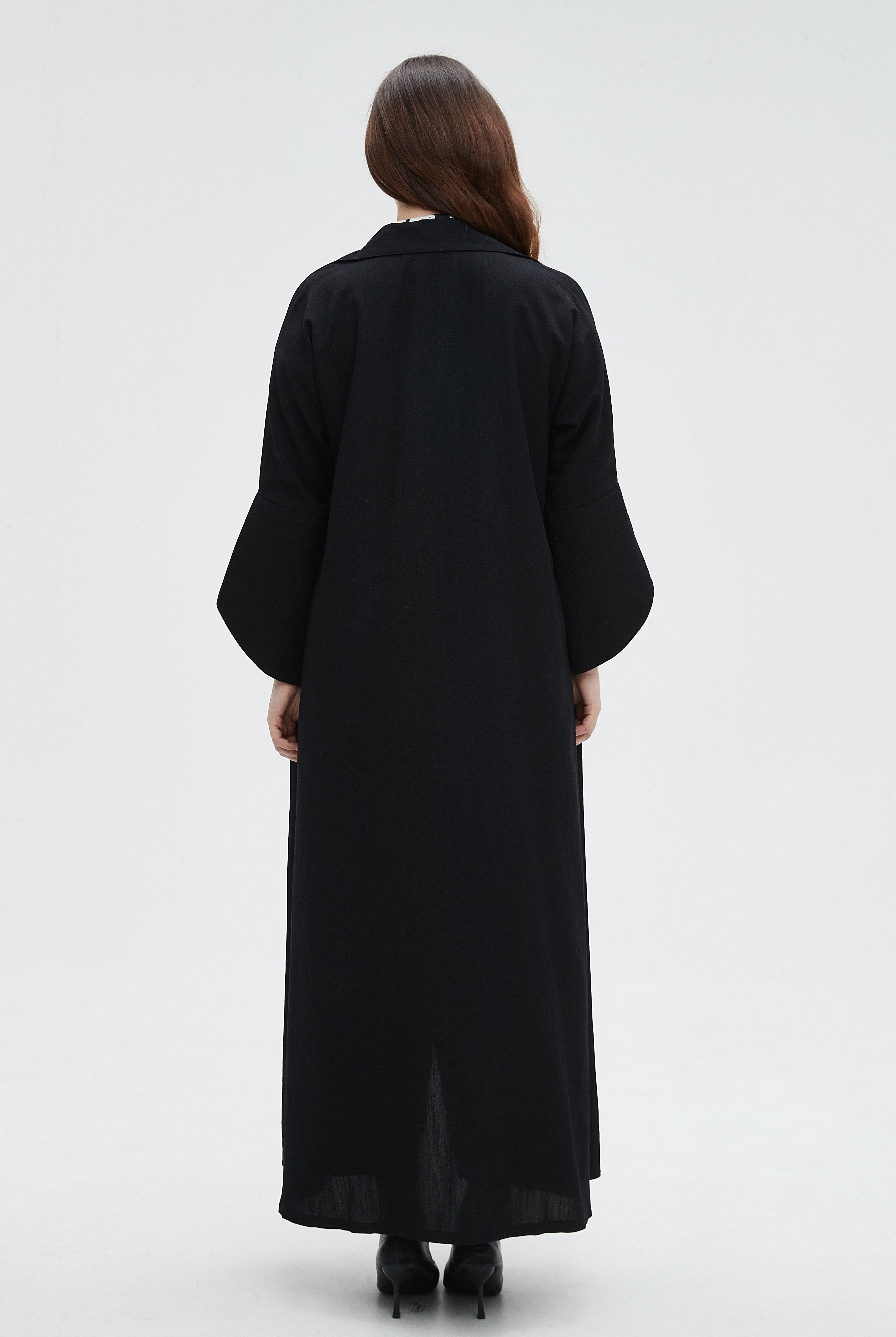 نتشي جاكيت نسائي طويل سادة بأزرار من الامام وأكمام طويلة