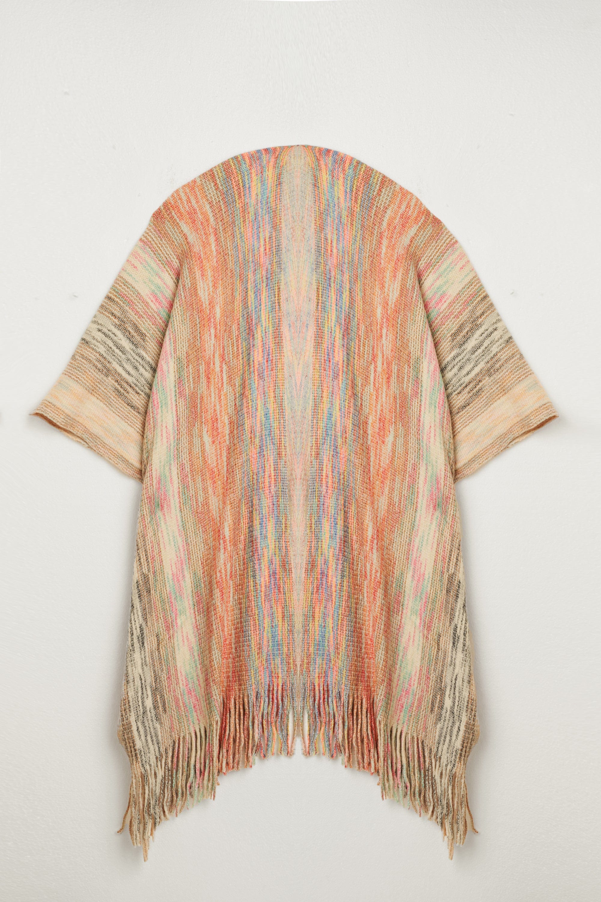 نتشي وشاح منقوش ملون مزين بالخيوط