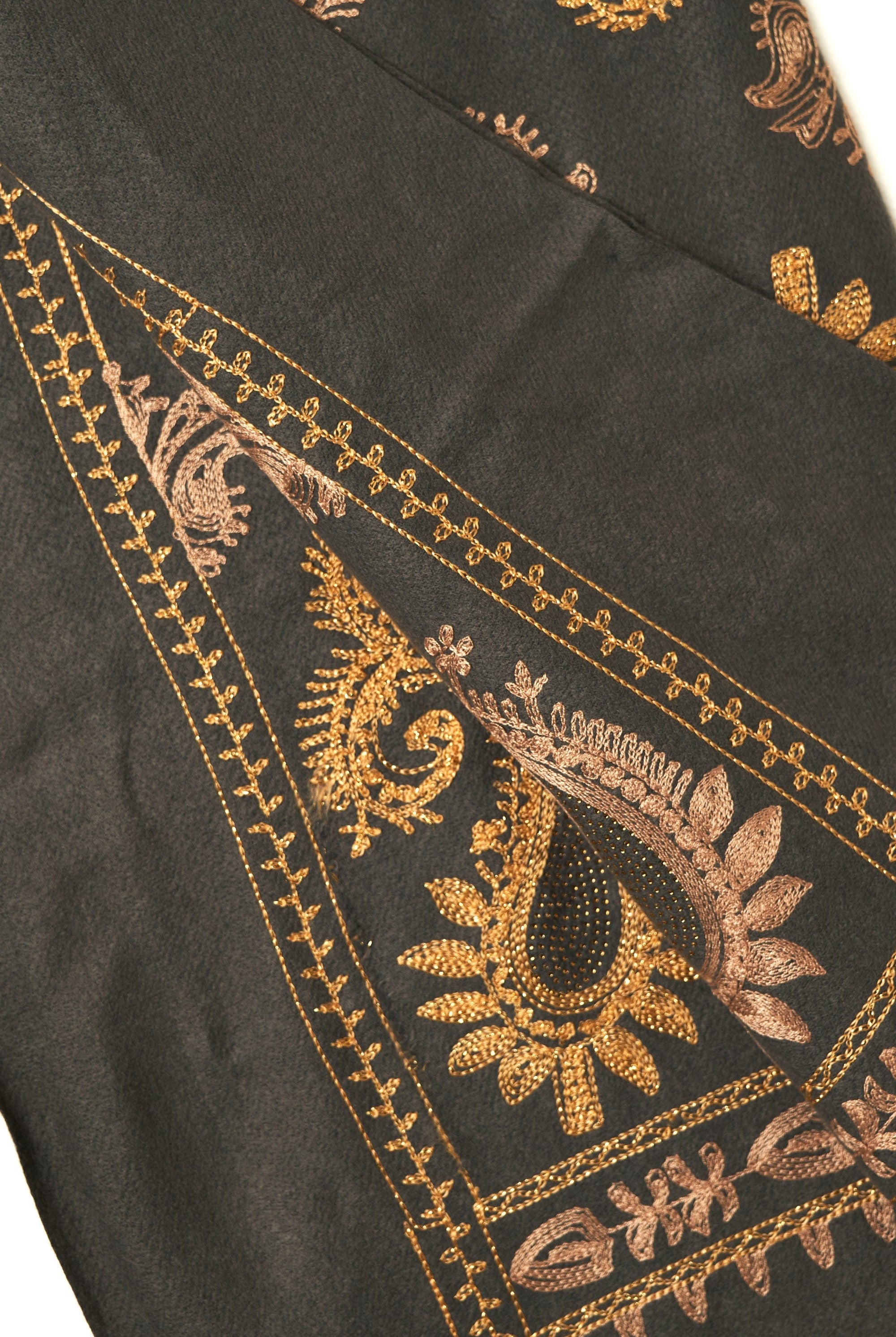 ميكا شال مطبوع مزين بخيوط نسائى