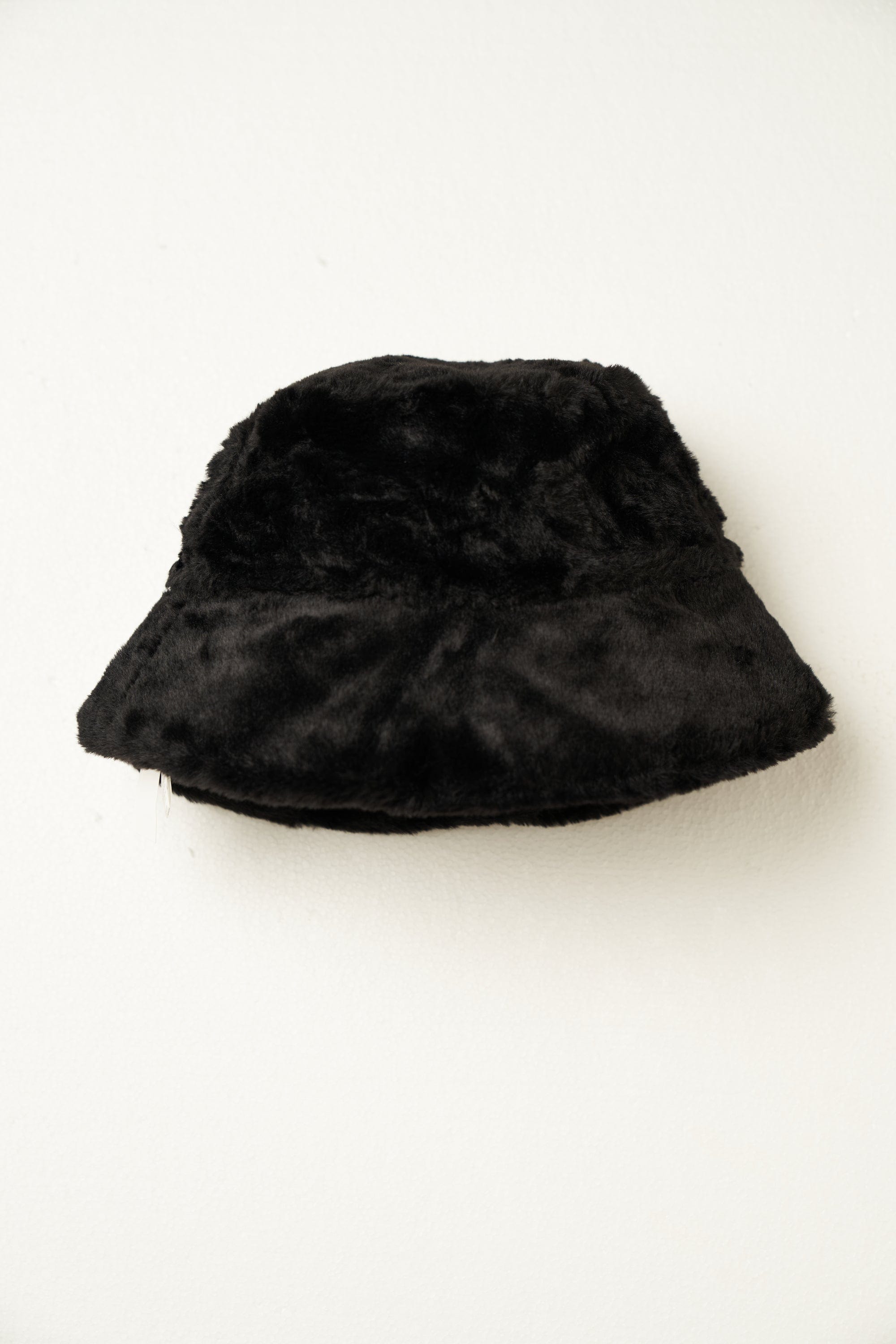 ميكا كاب بفرو من الامام مبطن نسائي