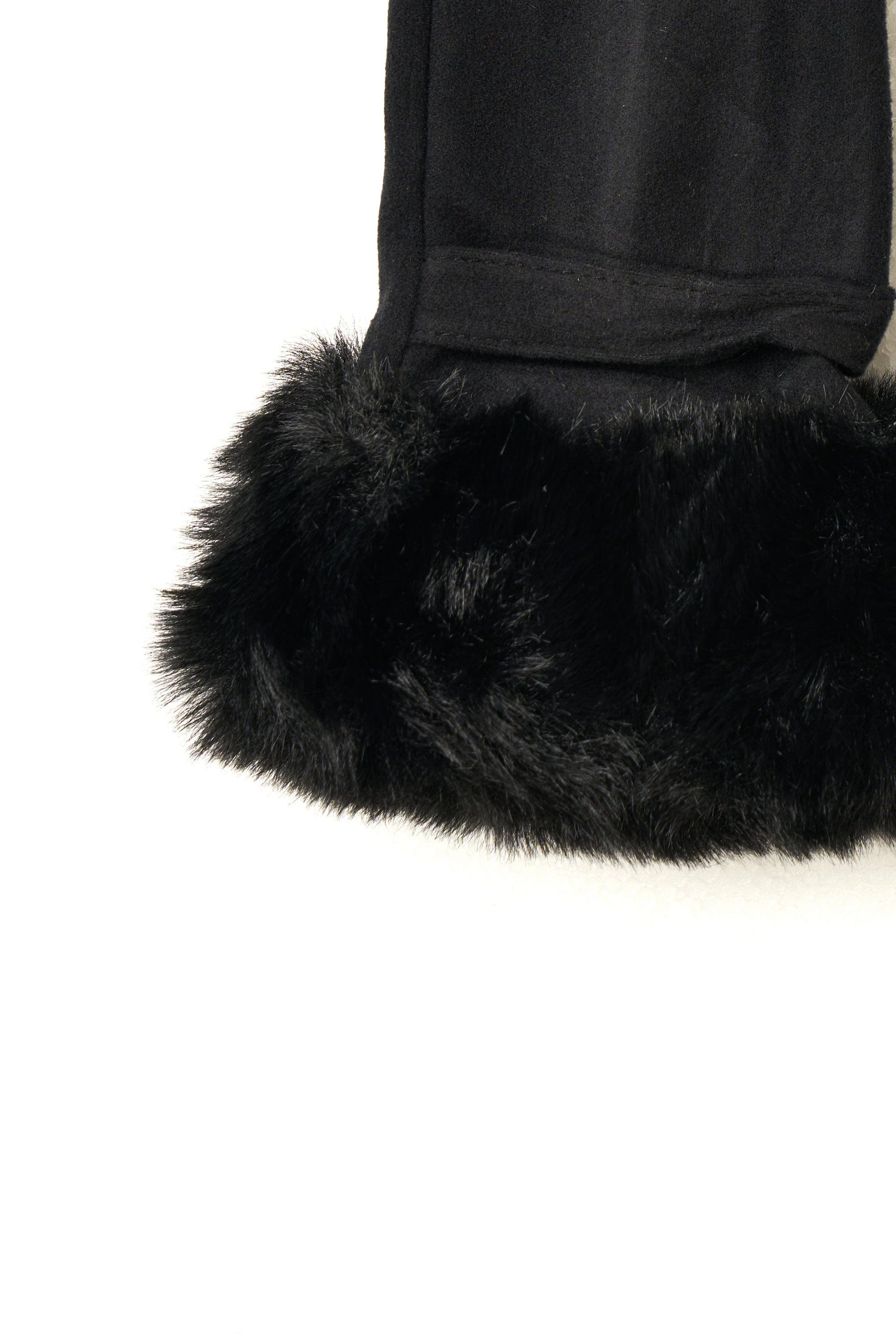 نتشي قفازات سادة مزينة بالفرو