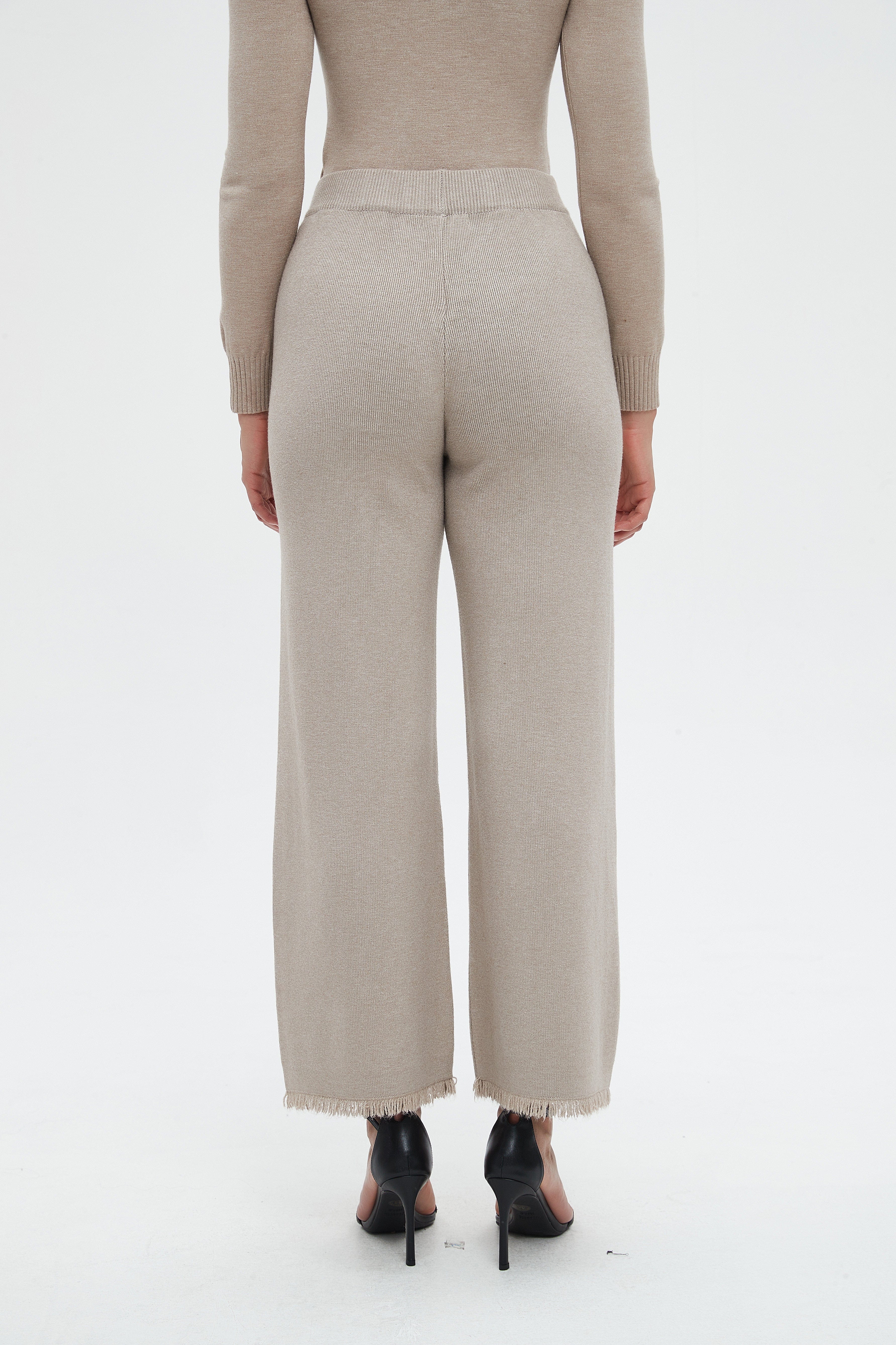 نتشي بنطلون نسائي واسع طويل