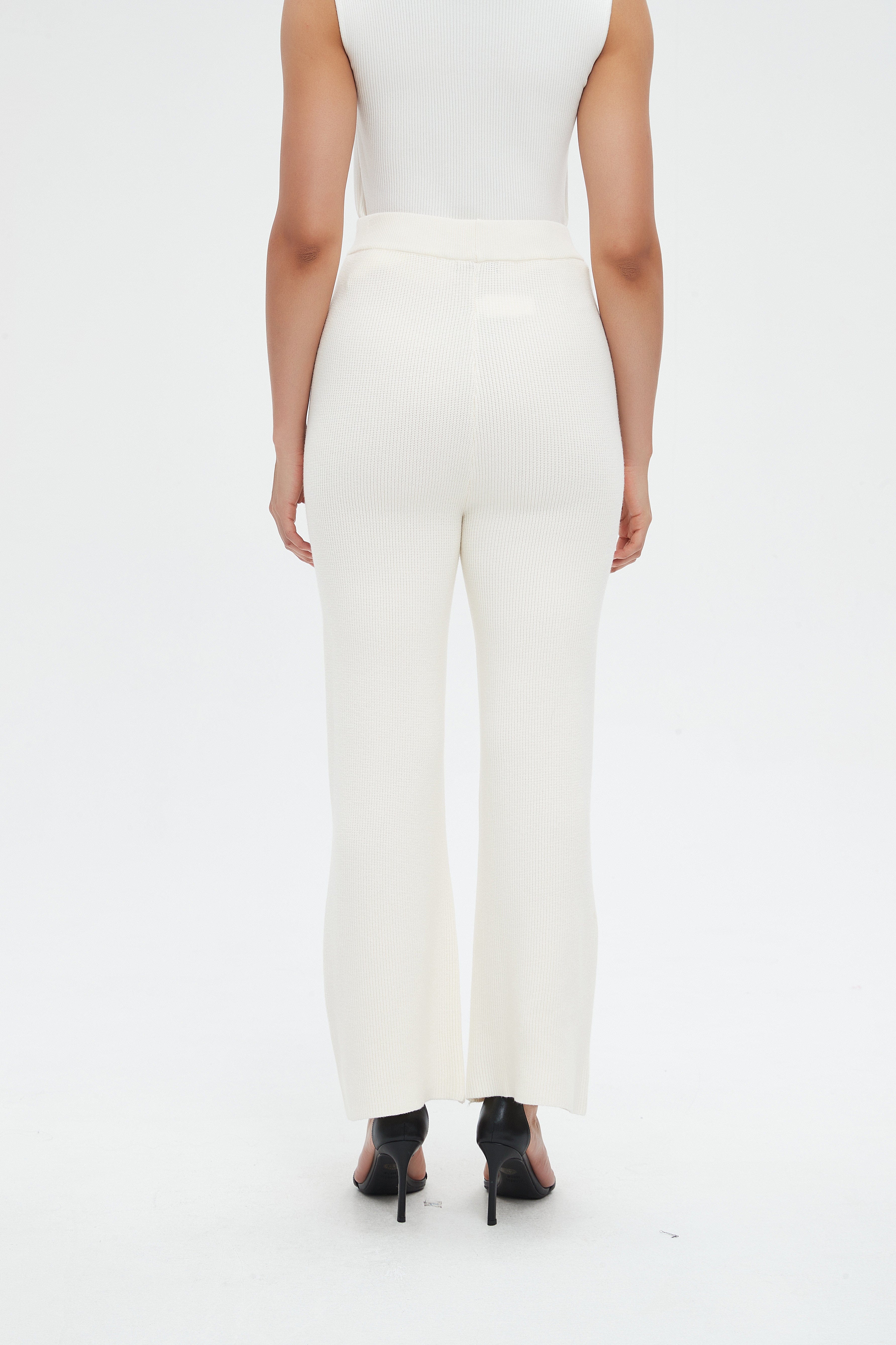 نتشي بنطلون نسائي سادة برجل طويلة