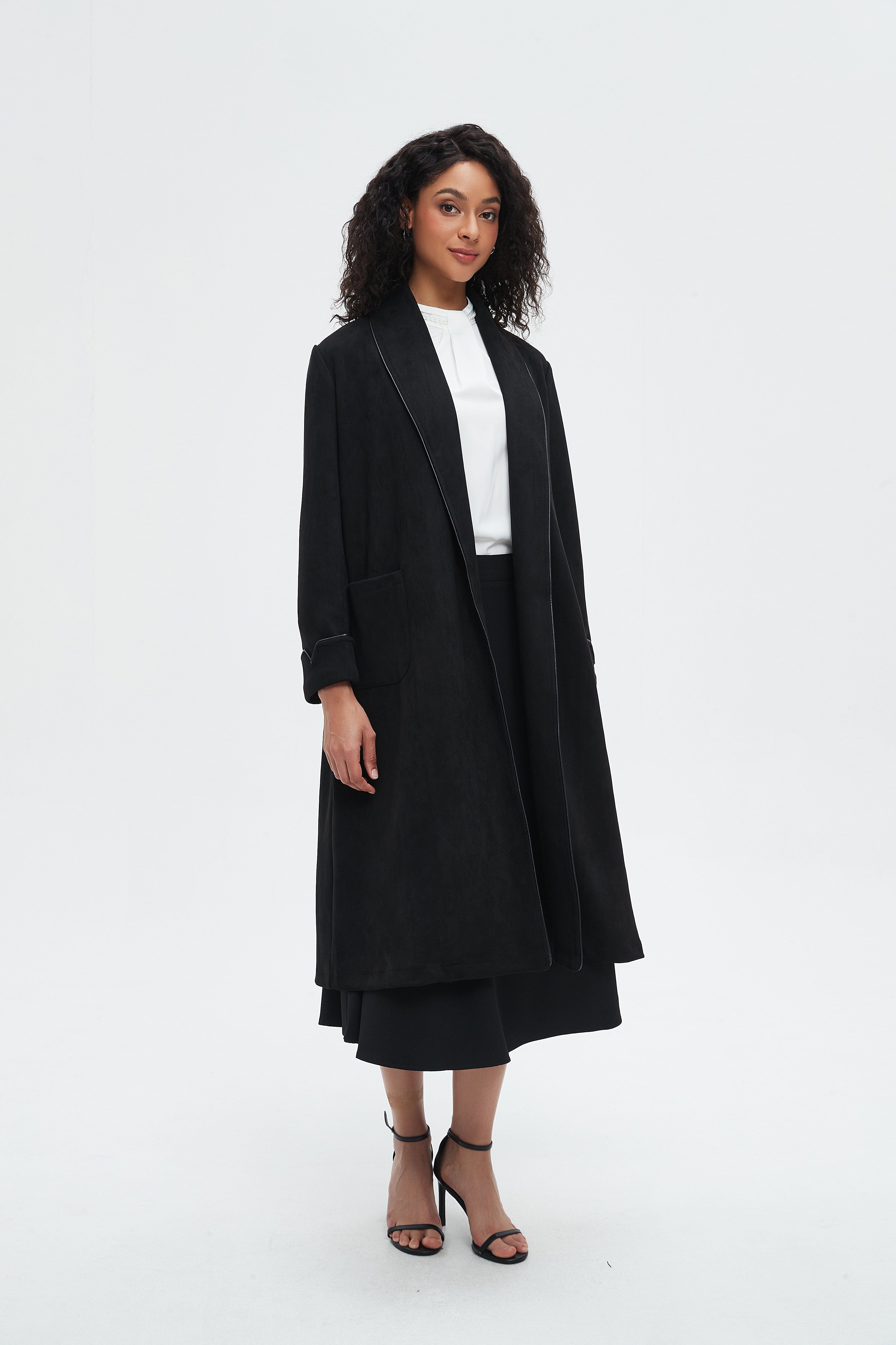 نتشي جاكيت نسائي شتوي بجيوب وأكمام طويلة سادة