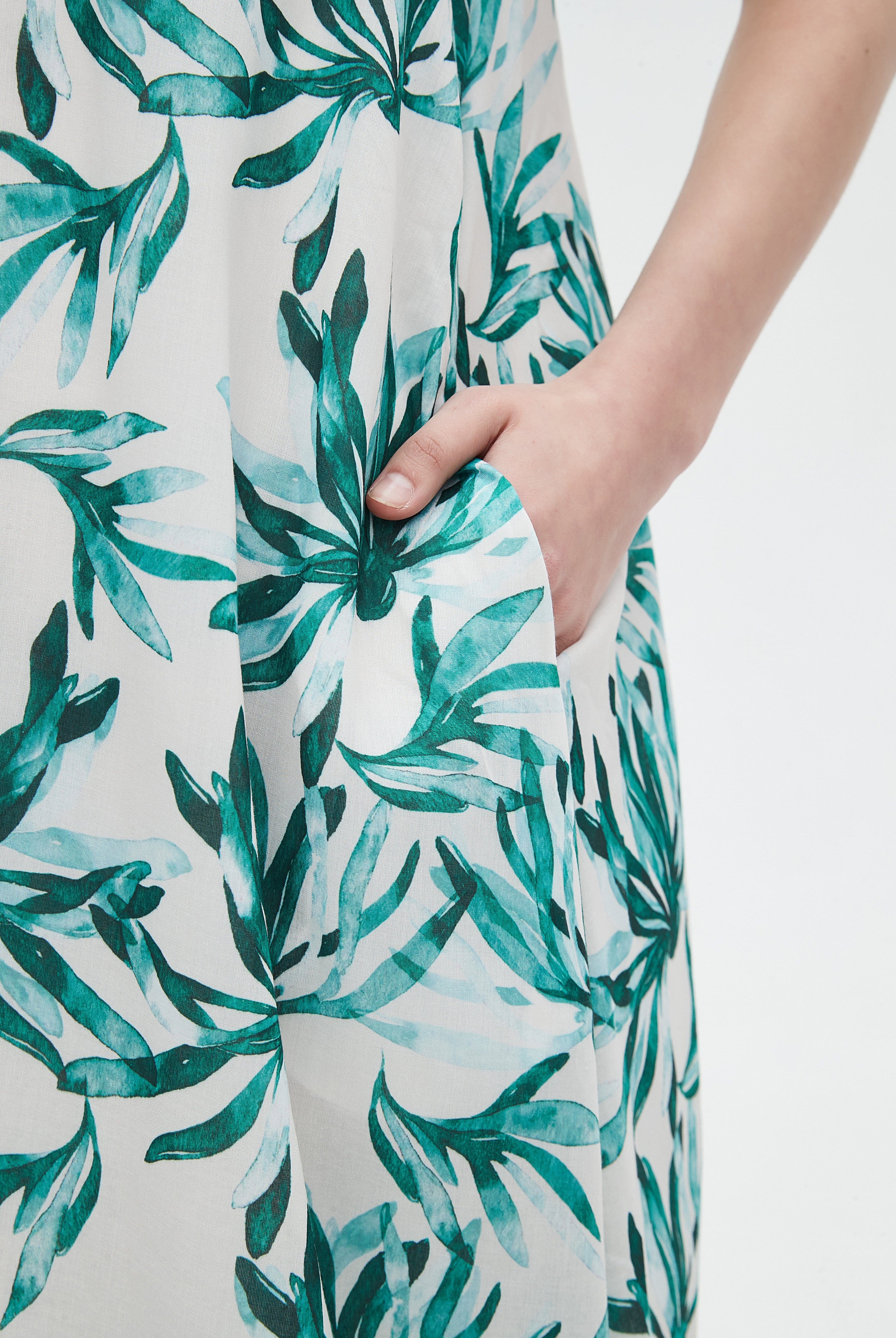 نتشي فستان ميدي كات مشجر