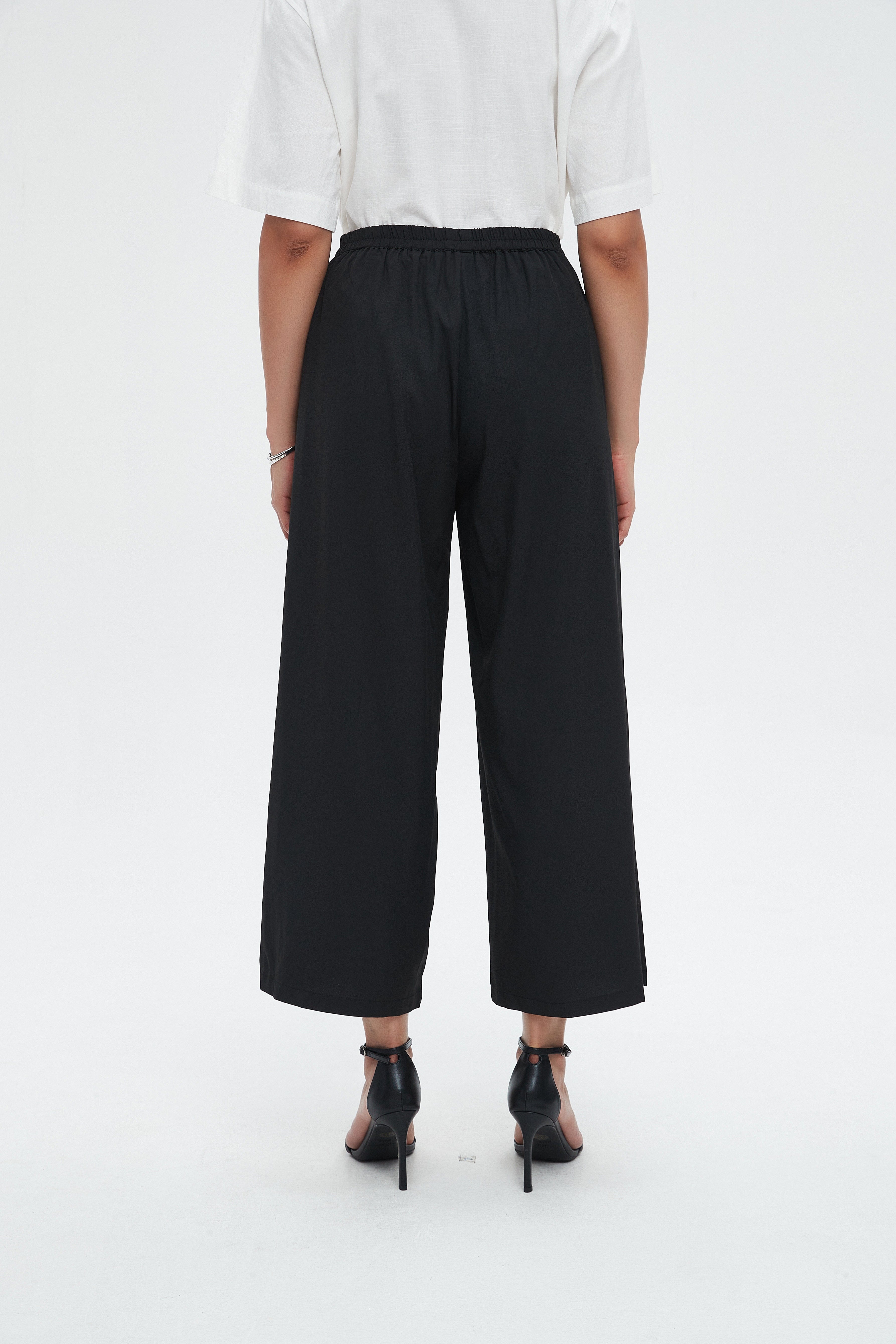 ูุชุดู ุจูุทููู ุทููู ูุงุณุน ู
ู ุงูุงุณูู