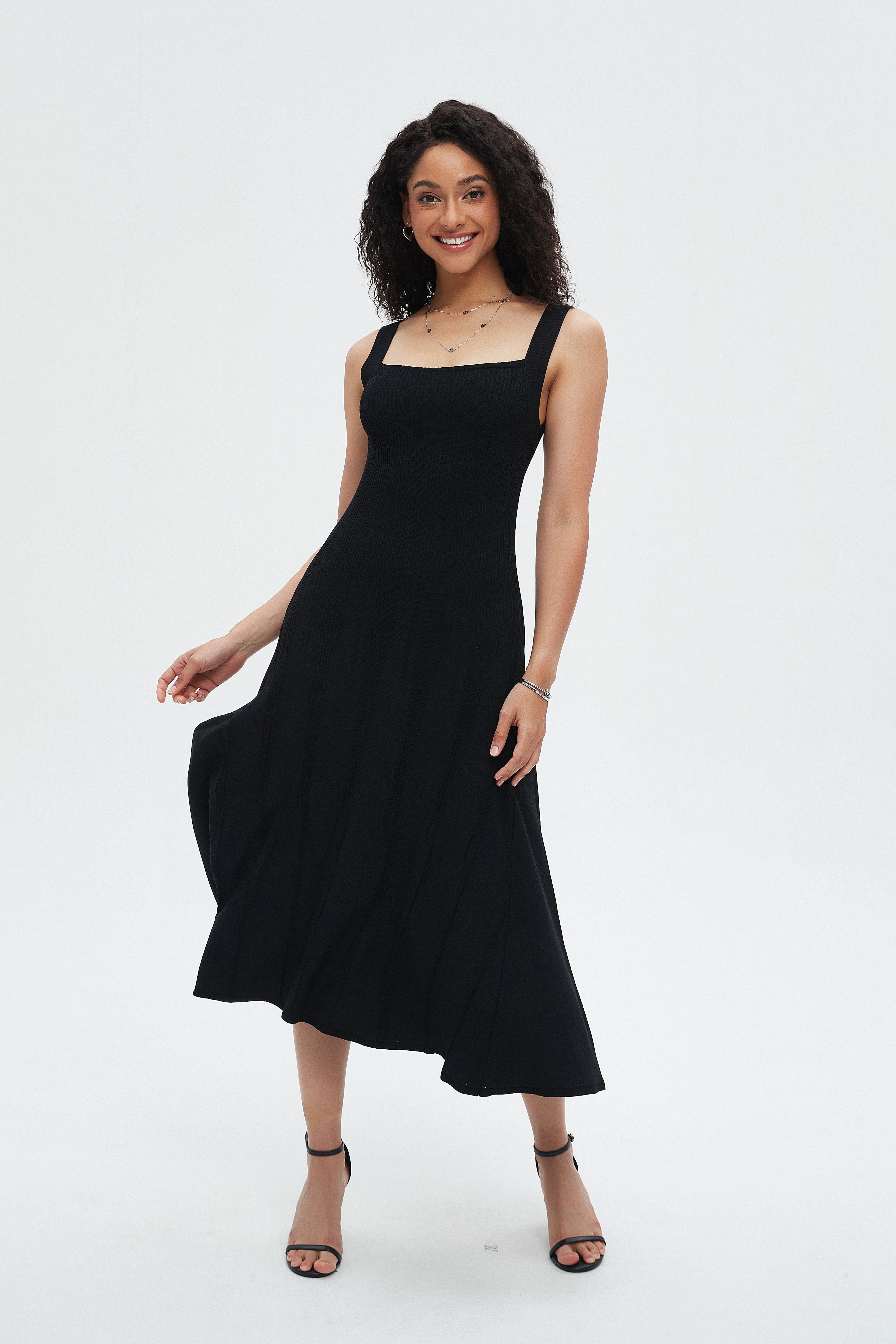 نتشي فستان نسائي ميدي بدون اكمام