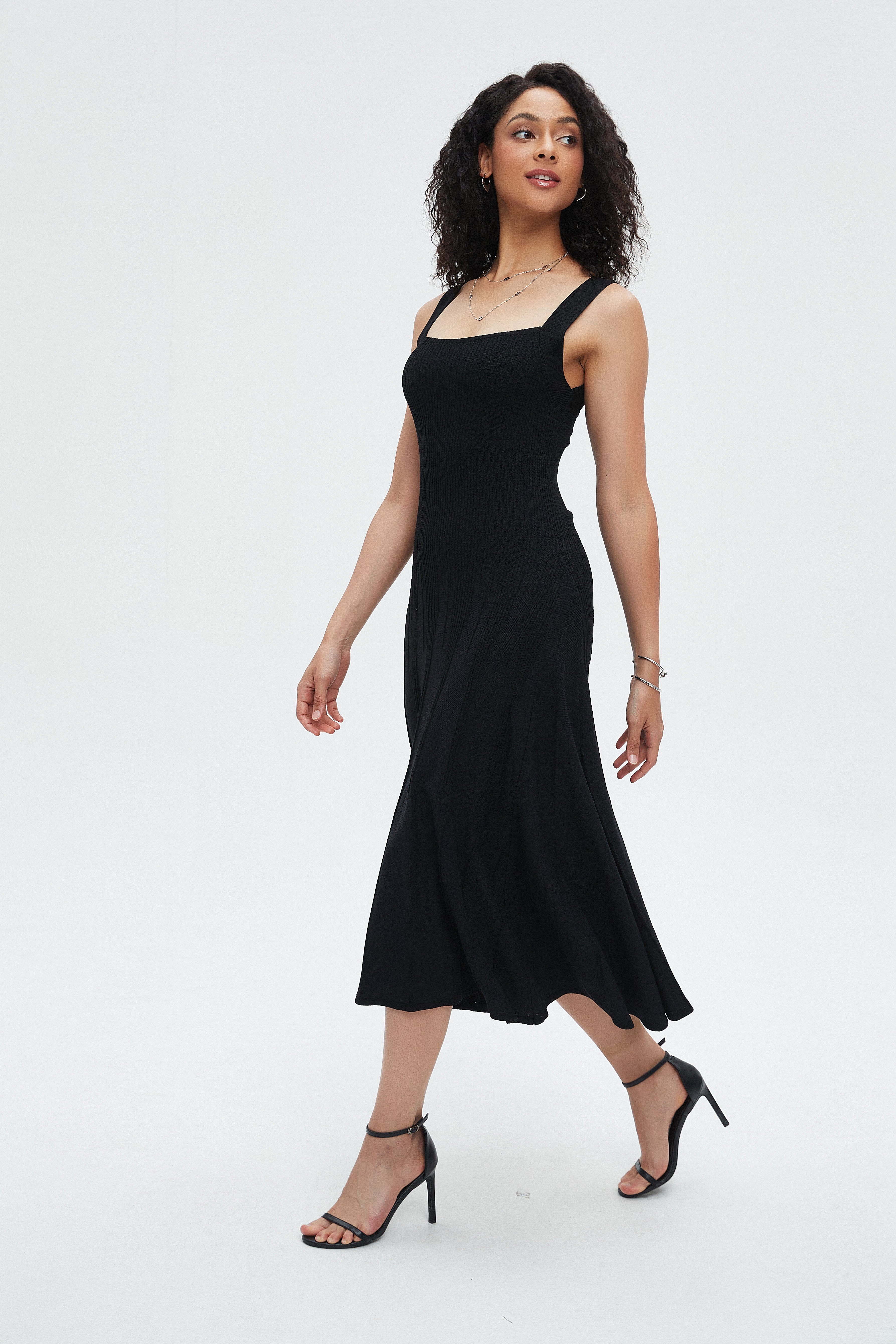 نتشي فستان نسائي ميدي بدون اكمام