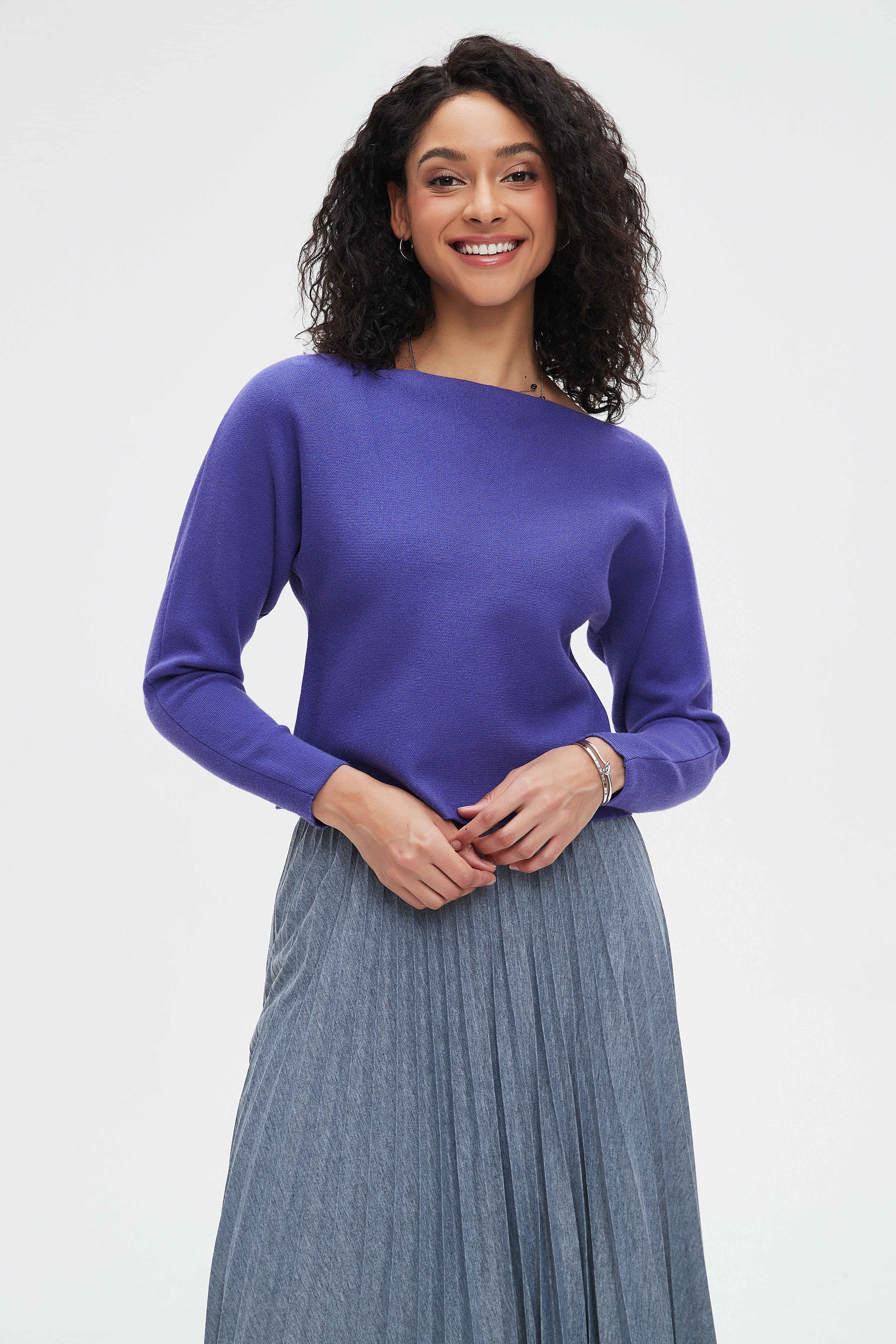 نتشي بلوزة نسائية سادة بأكمام طويلة