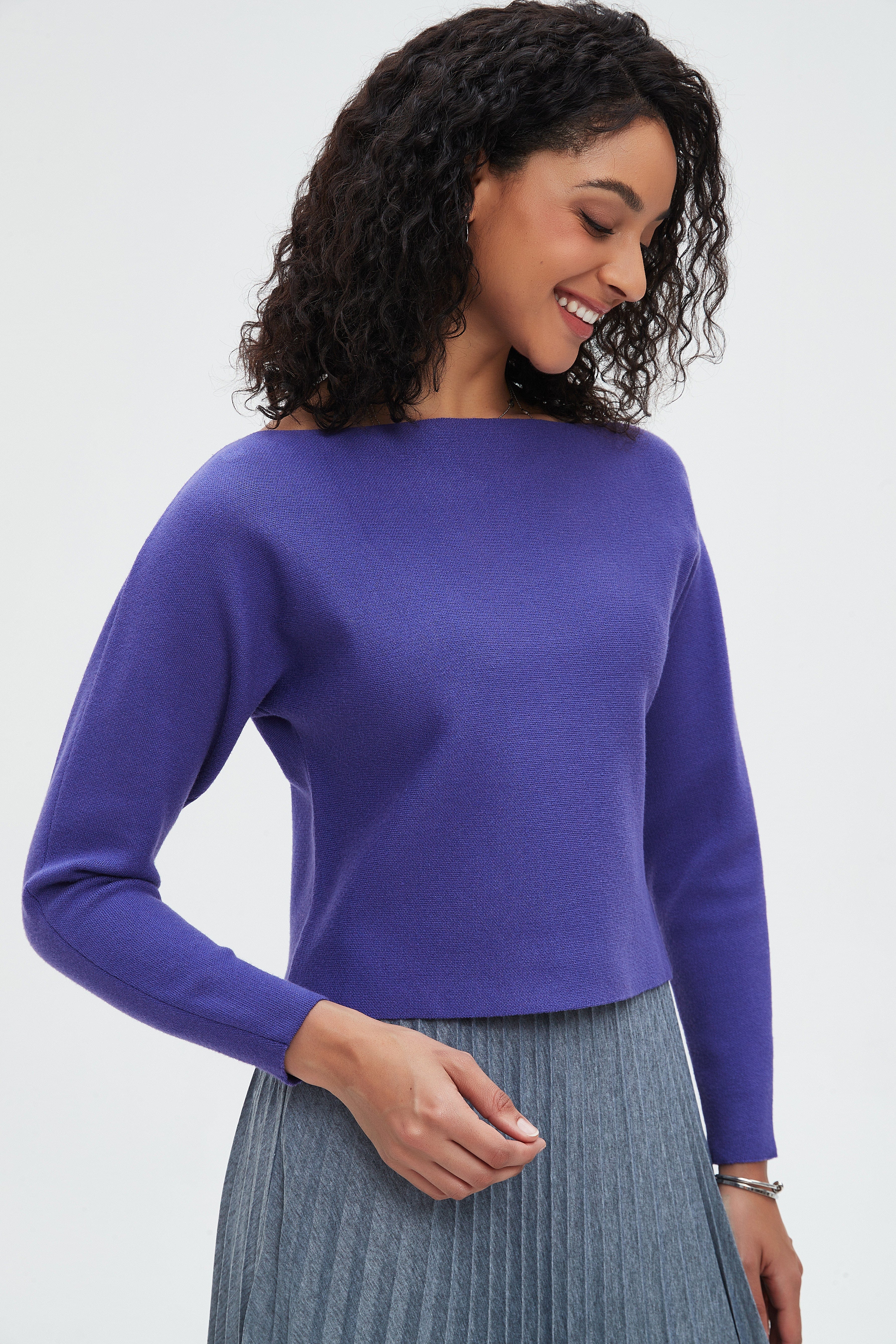 نتشي بلوزة نسائية سادة بأكمام طويلة