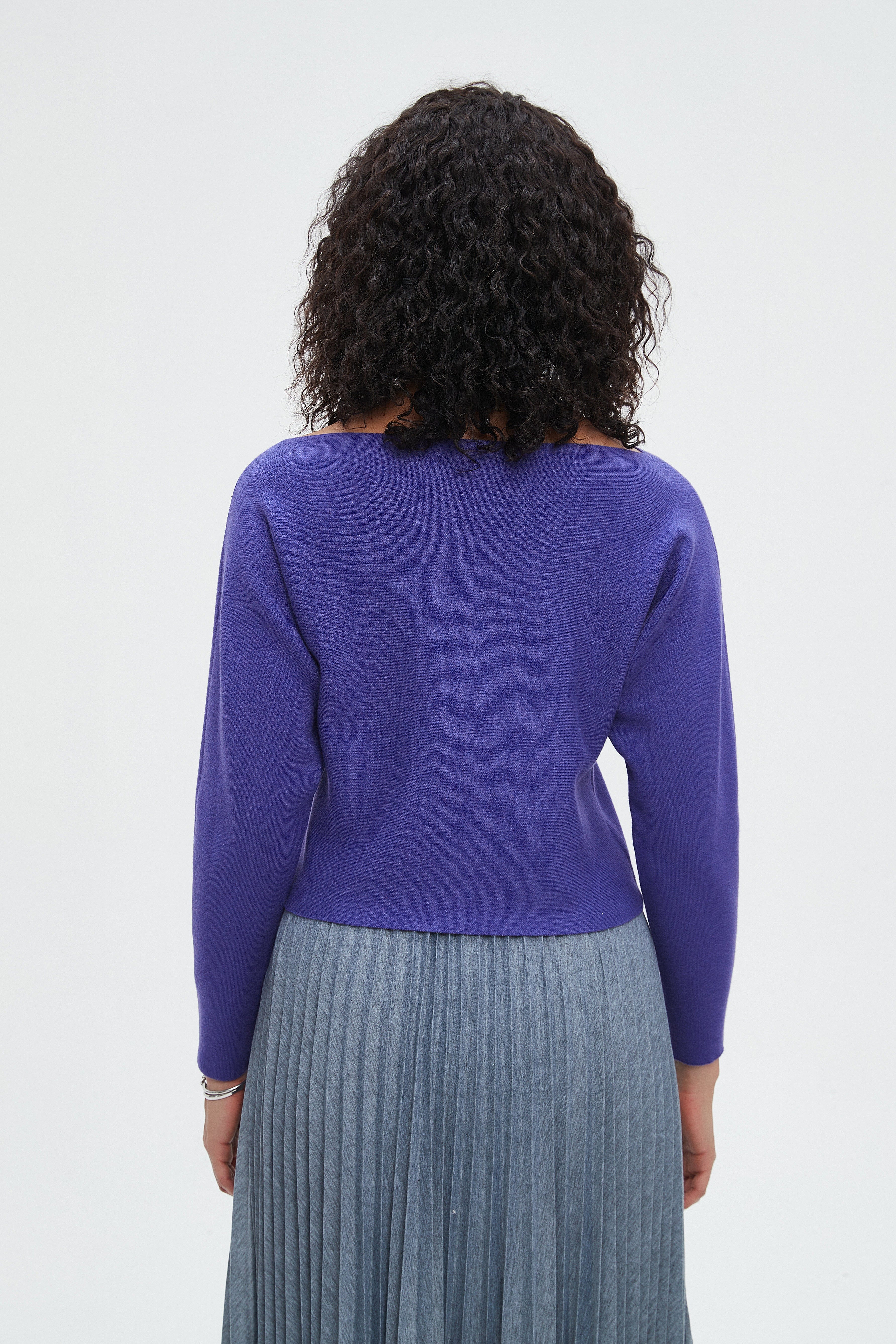 نتشي بلوزة نسائية سادة بأكمام طويلة