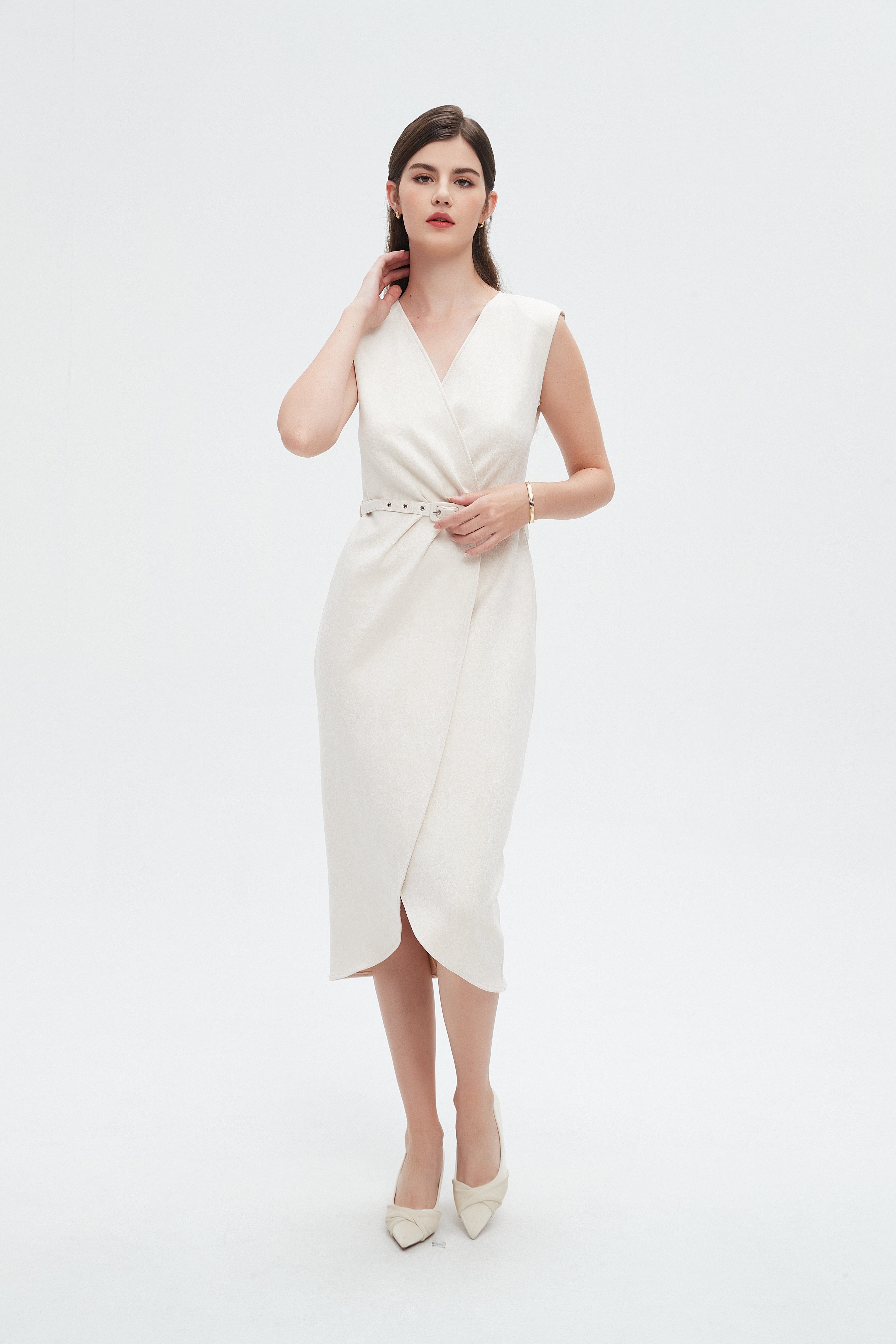 نتشي فستان نسائي ميدي بدون اكمام وبحزام عالخصر