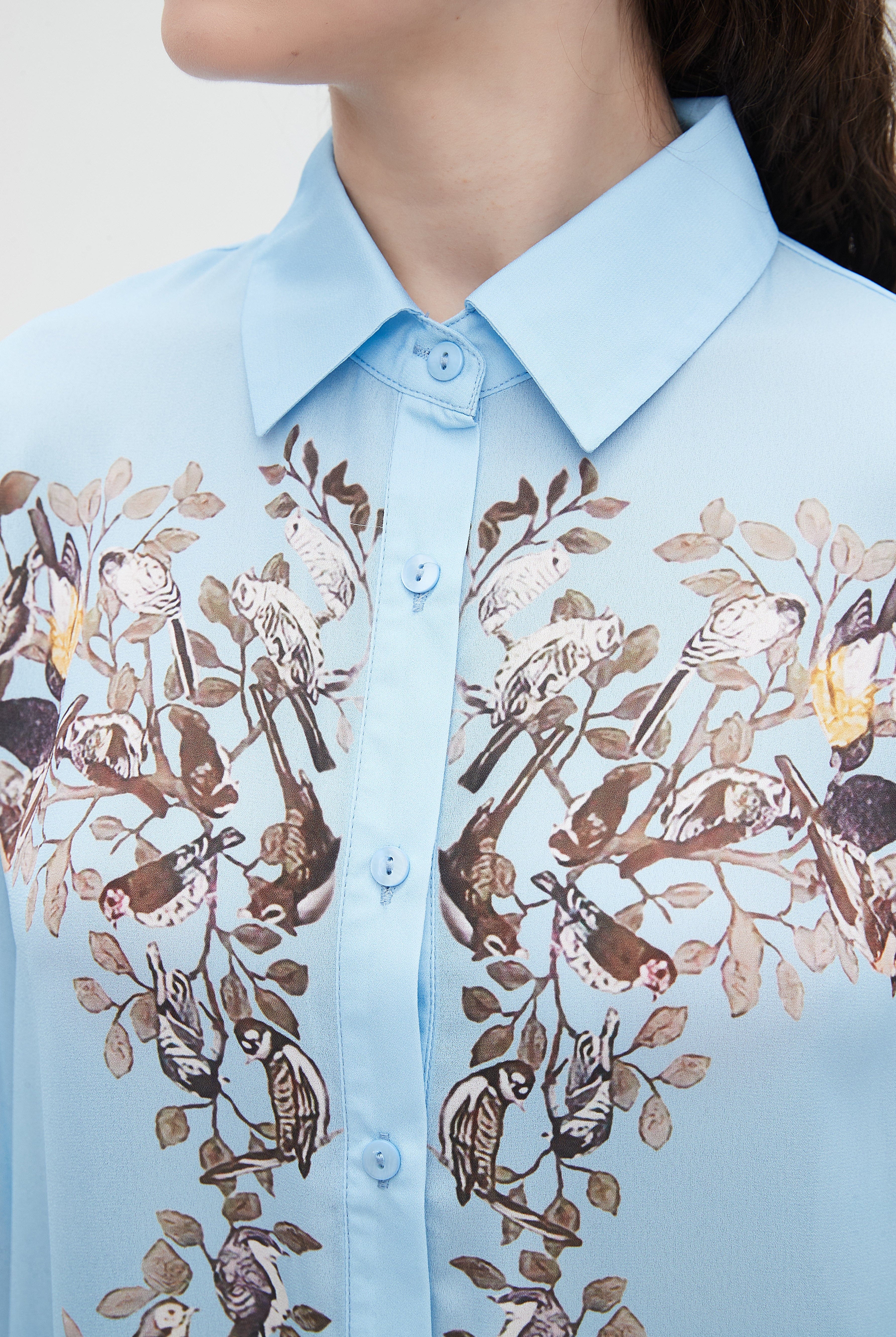 نتشي بلوزة بكم نسائي بازرار وطبعة الوان