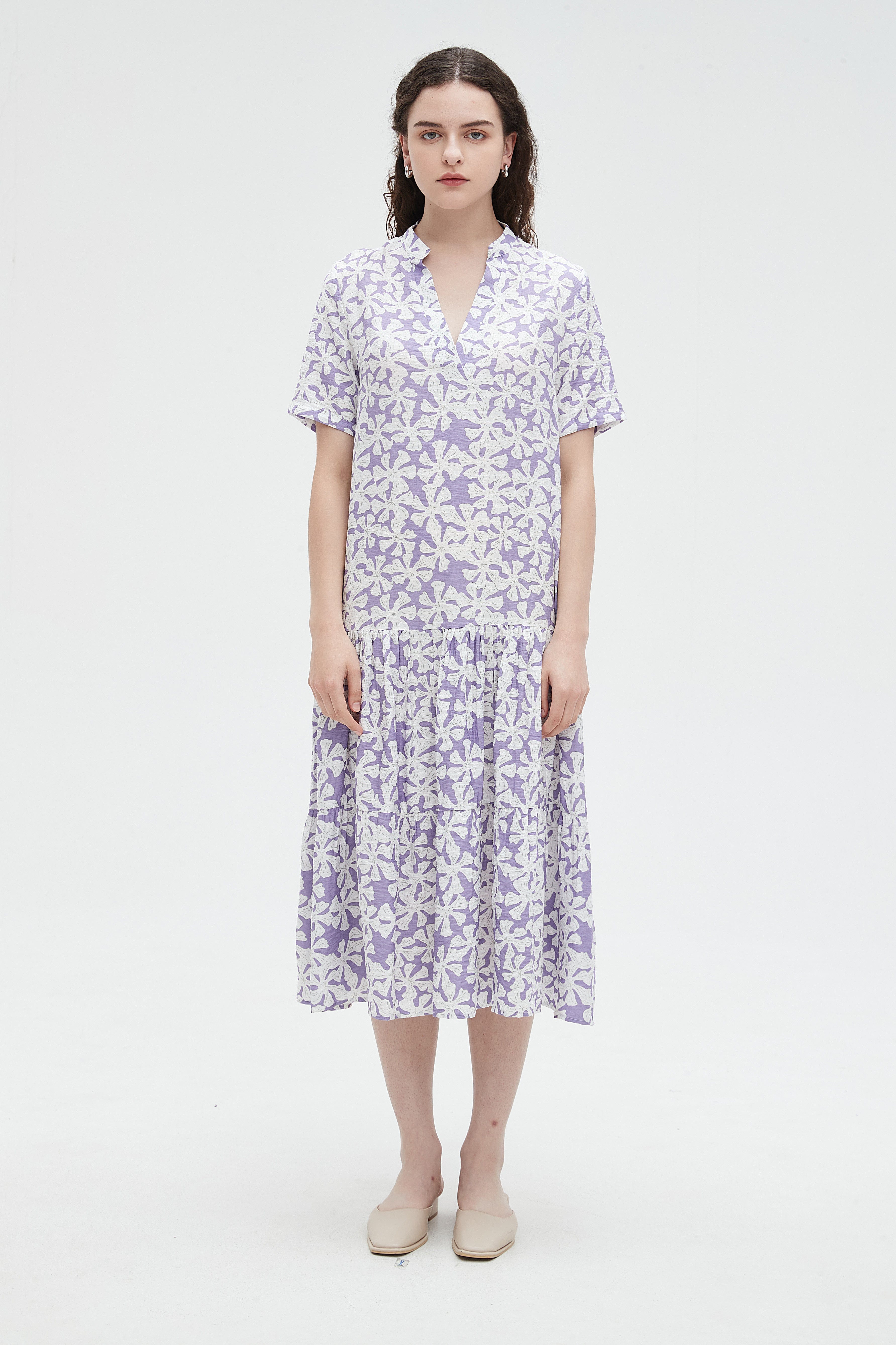 نتشي فستان ميدي نسائي نص كم منقوش