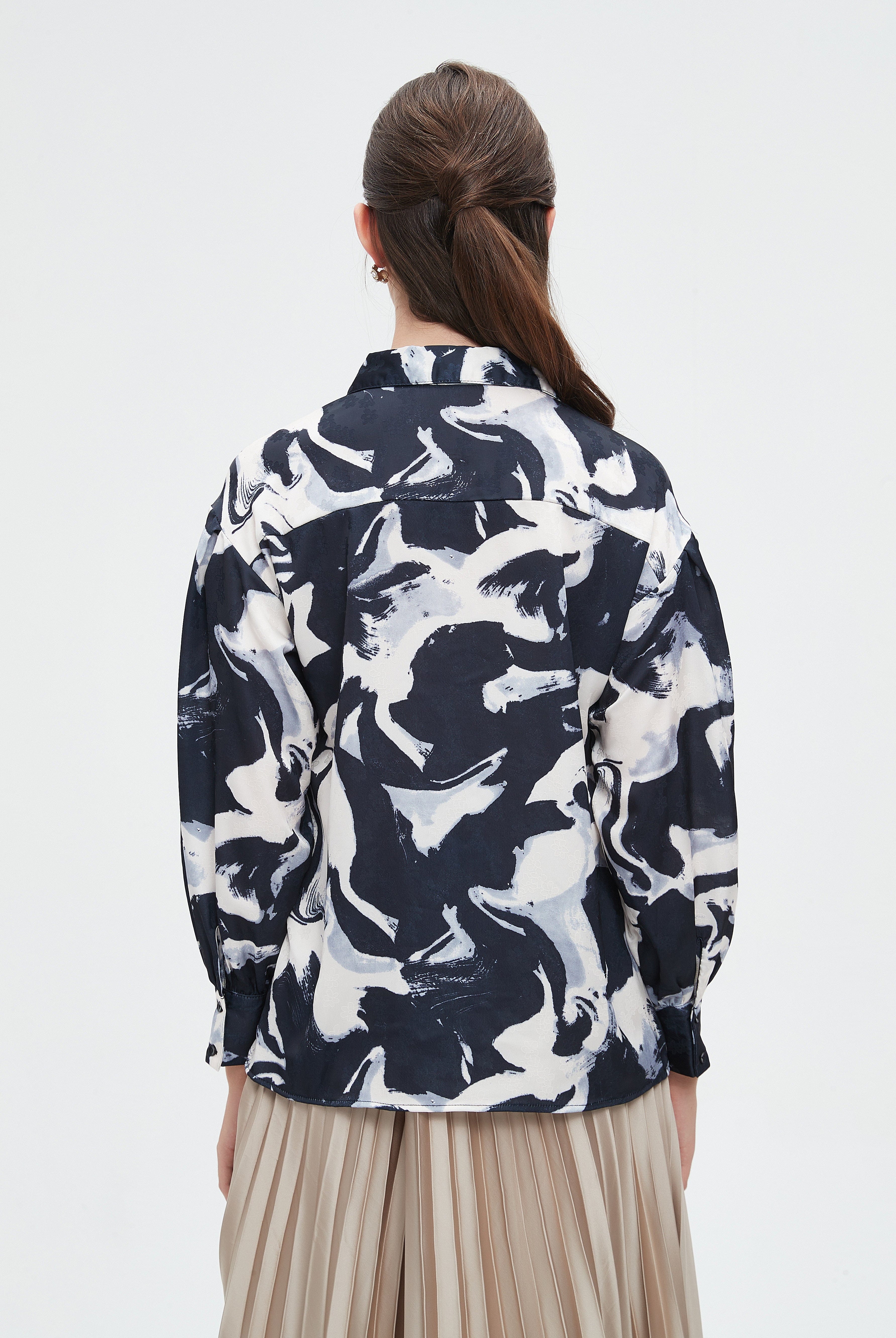 نتشي بلوزة نسائية طويلة بأكمام طويلة للدوام