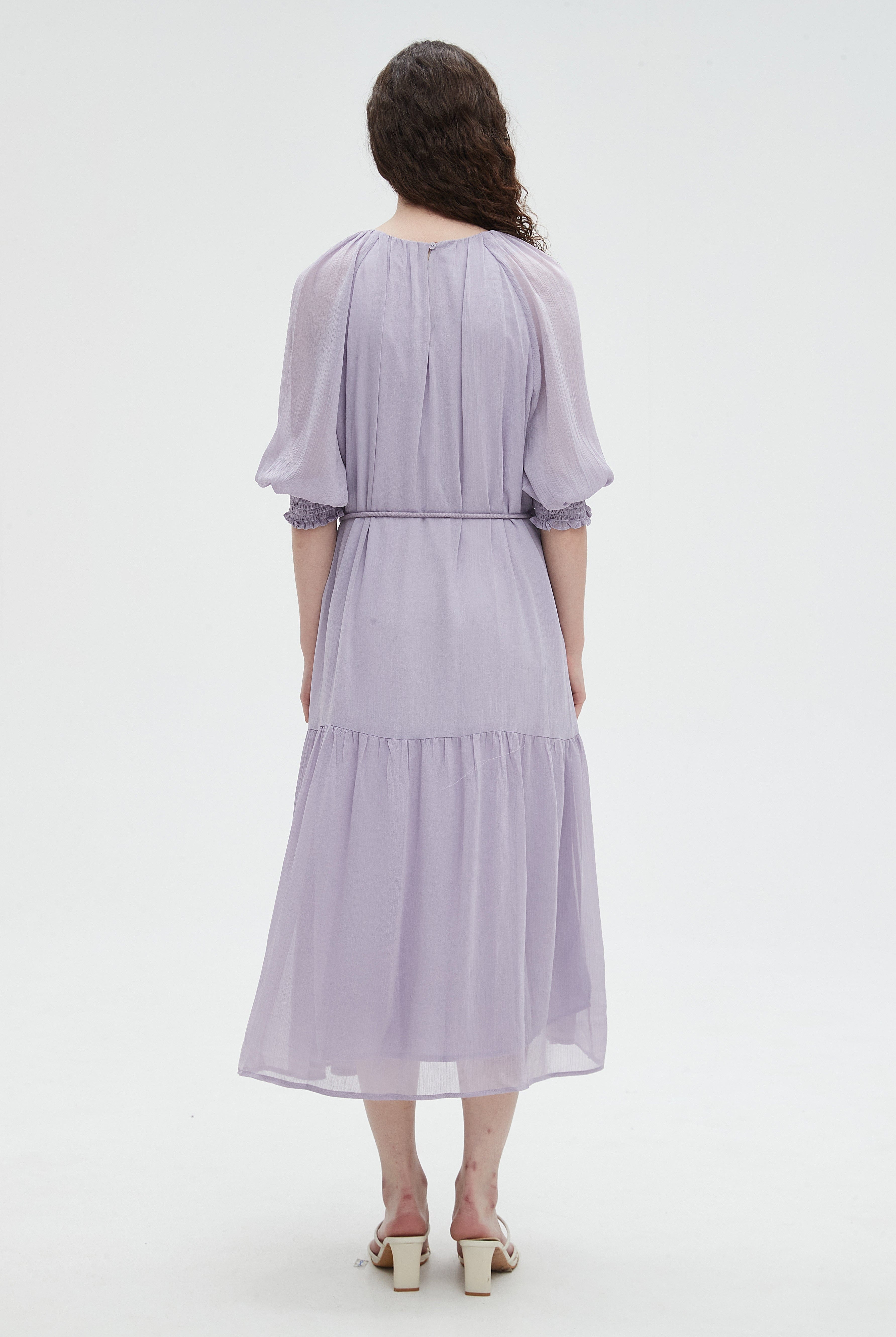 نتشي فستان ميدي 3/4 كم برباط عالخصر