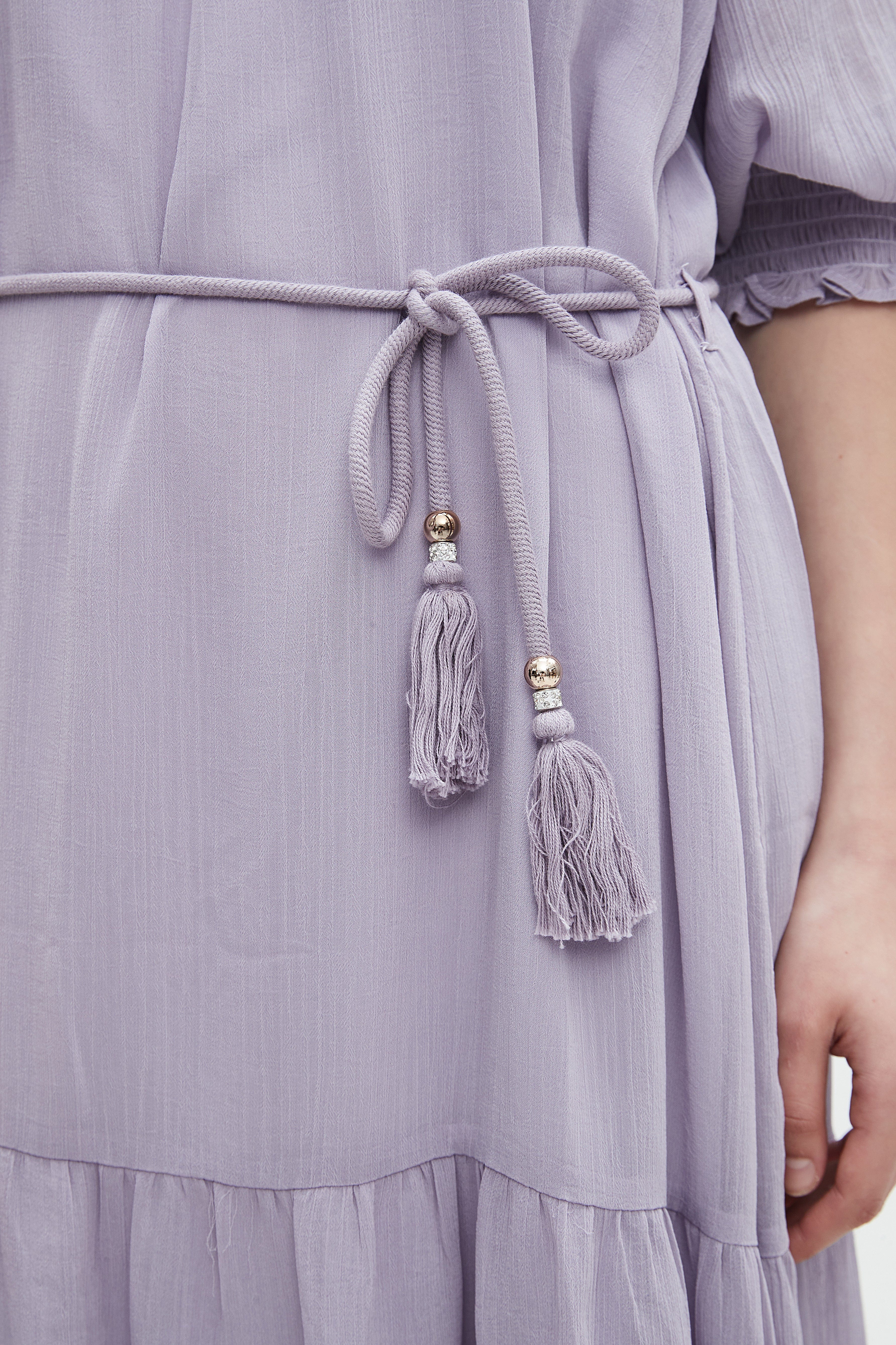 نتشي فستان ميدي 3/4 كم برباط عالخصر