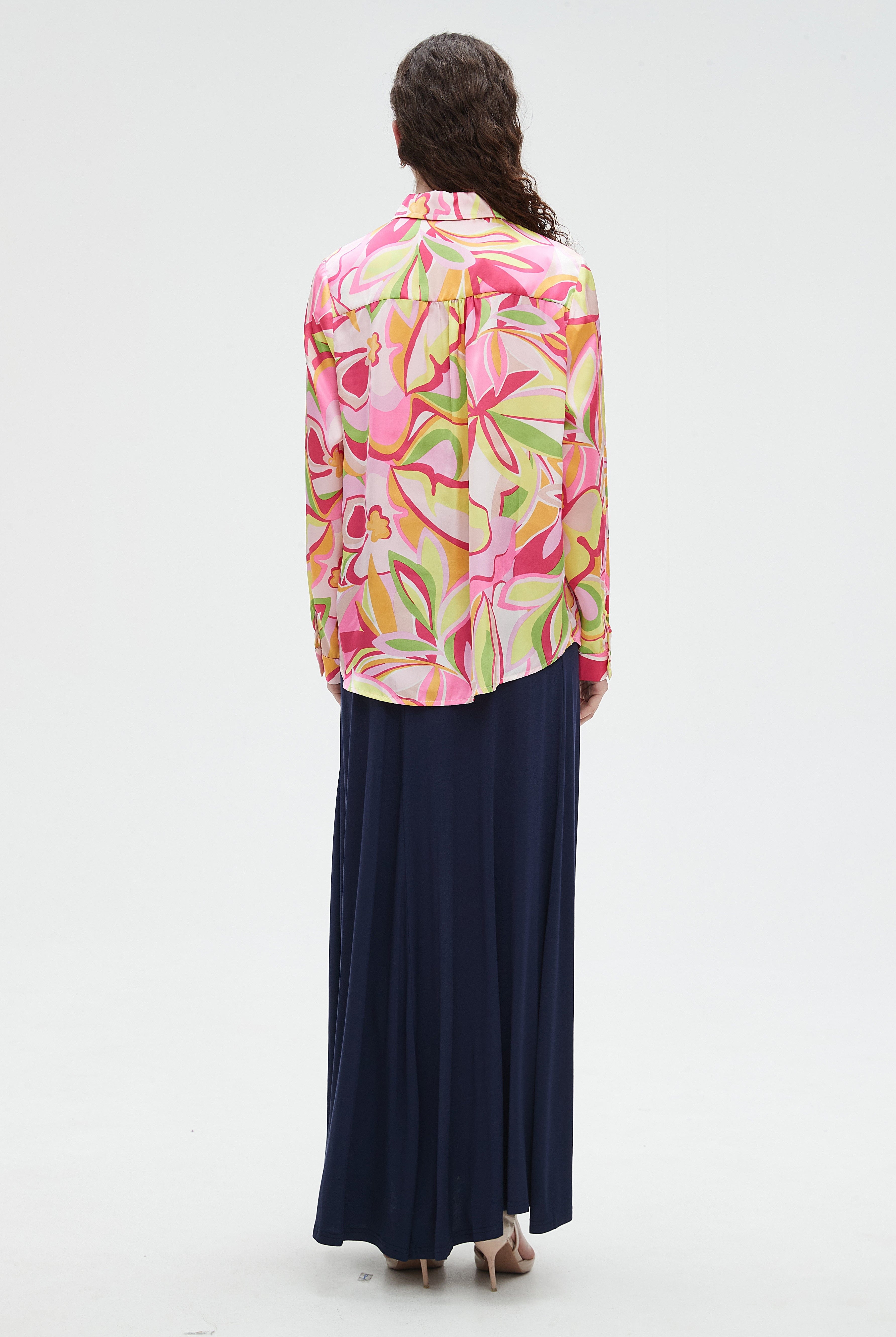 نتشي بلوزة نسائي بكم وياقة منقوشة بنقشة أزهار