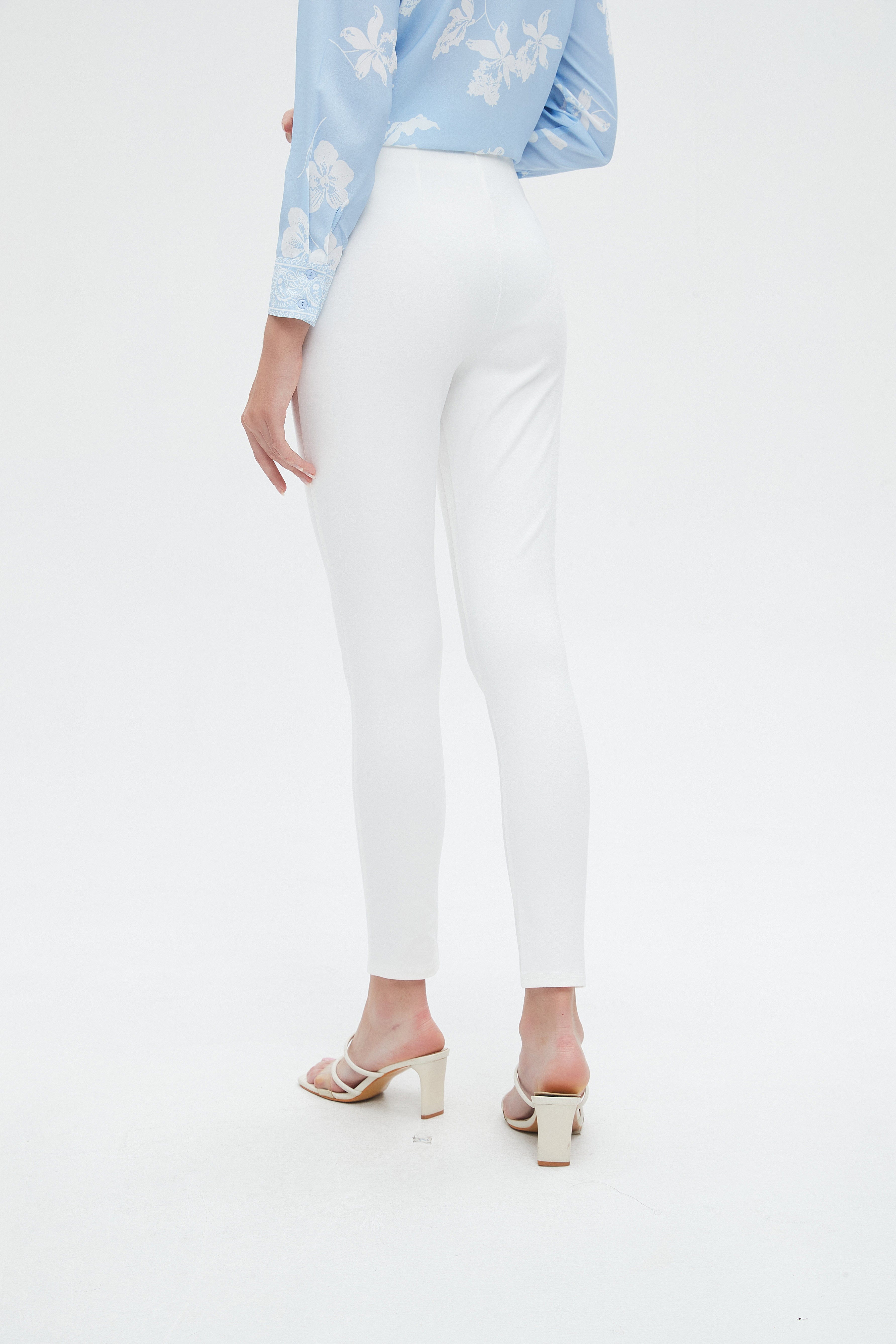 نتشي بنطلون طويل بقصة كاروت