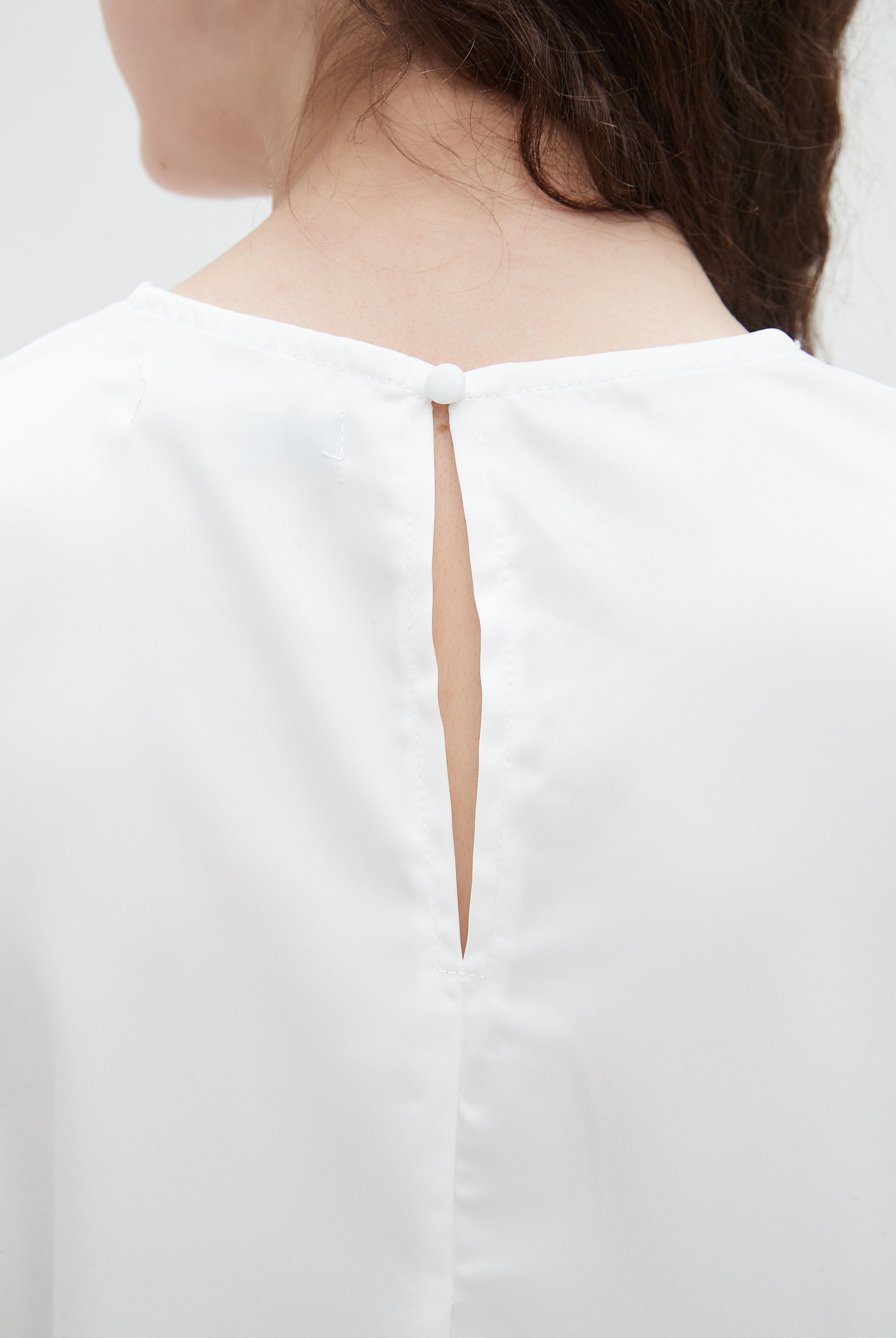 نتشي بلوزة نسائي بكم طويل ونقشه على الصدر