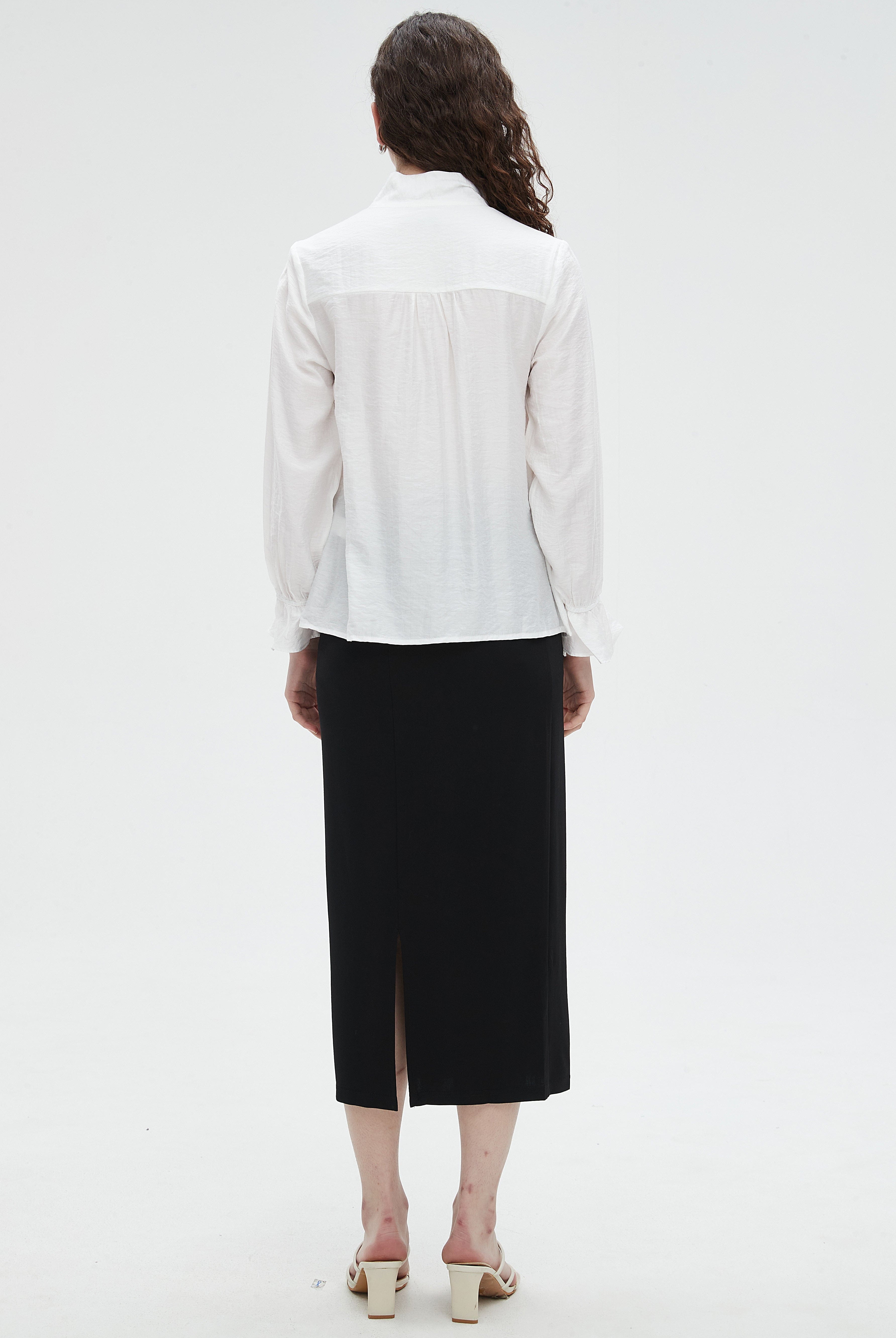 نتشي بلوزة نسائي بكم منقوش وفيونكه عالرقية