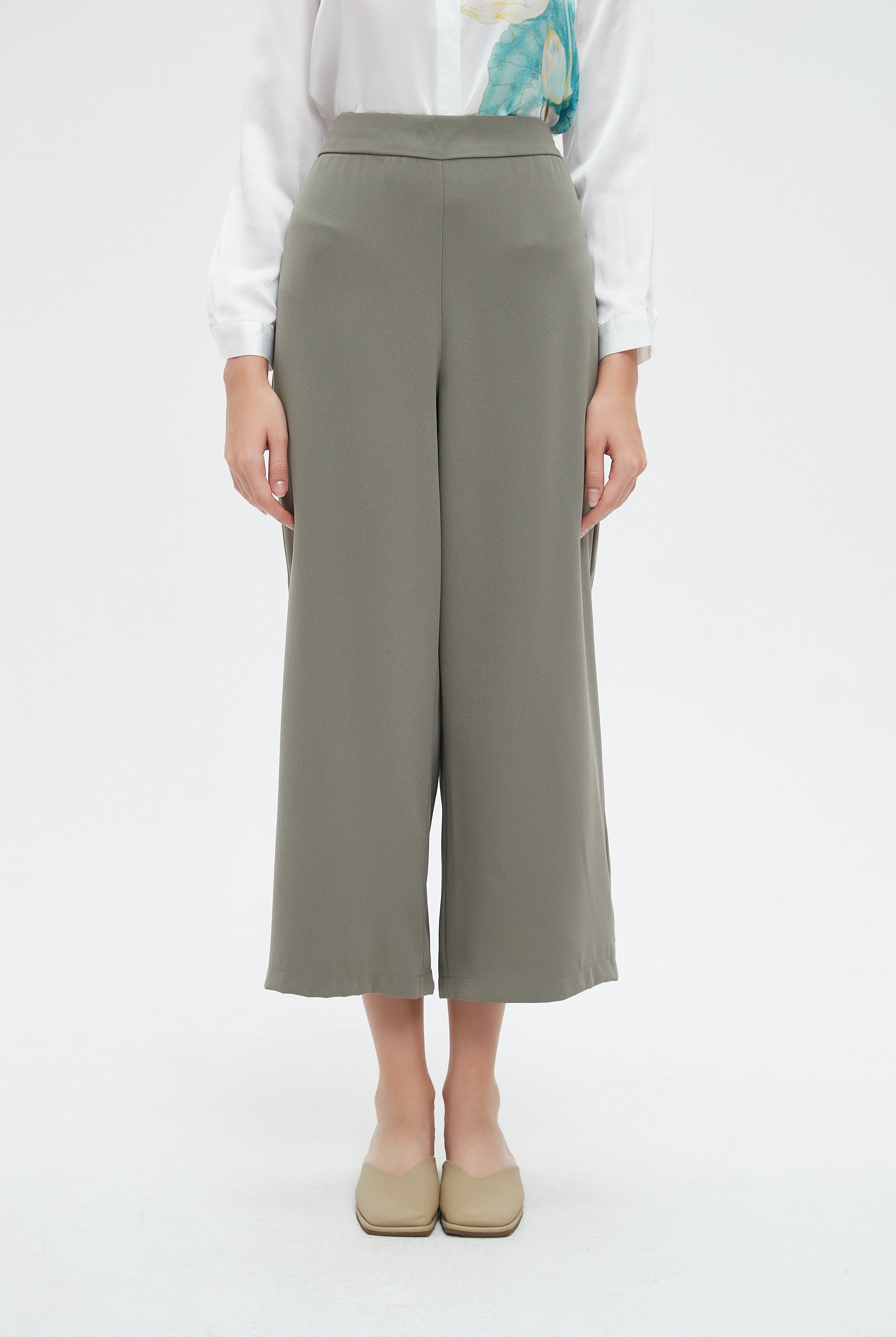 نتشي بنطلون طويل بخصر مرتفع