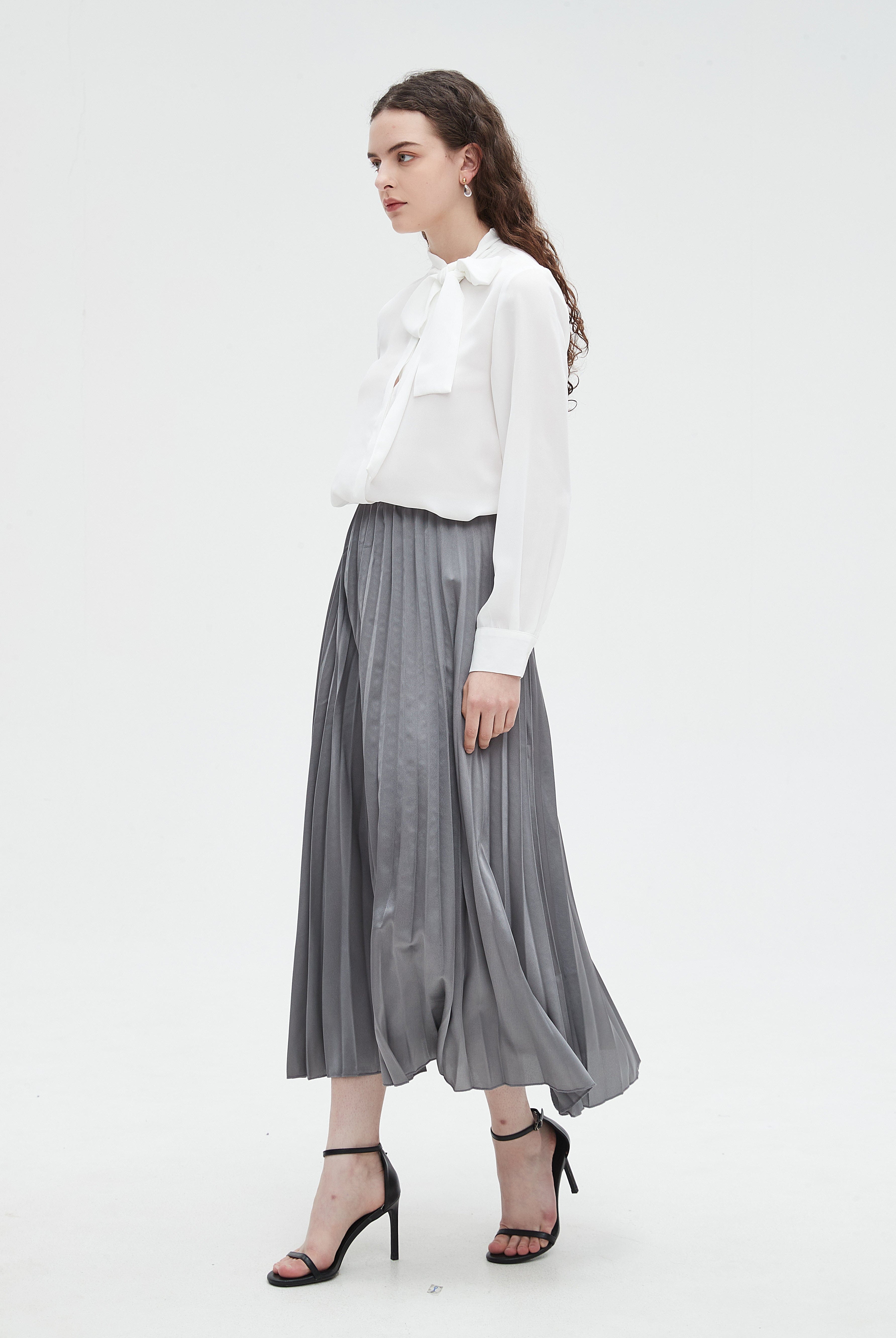 نتشي بلوزة نسائي كم طويل ساده وفيونكه عالرقبه