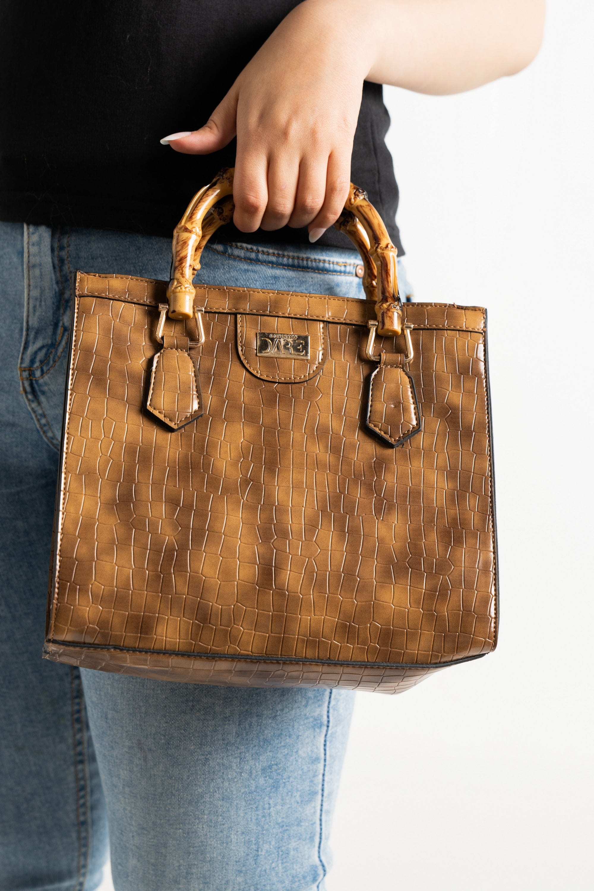 داليدرس حقيبة يد جلد نمر لامع نسائي بني