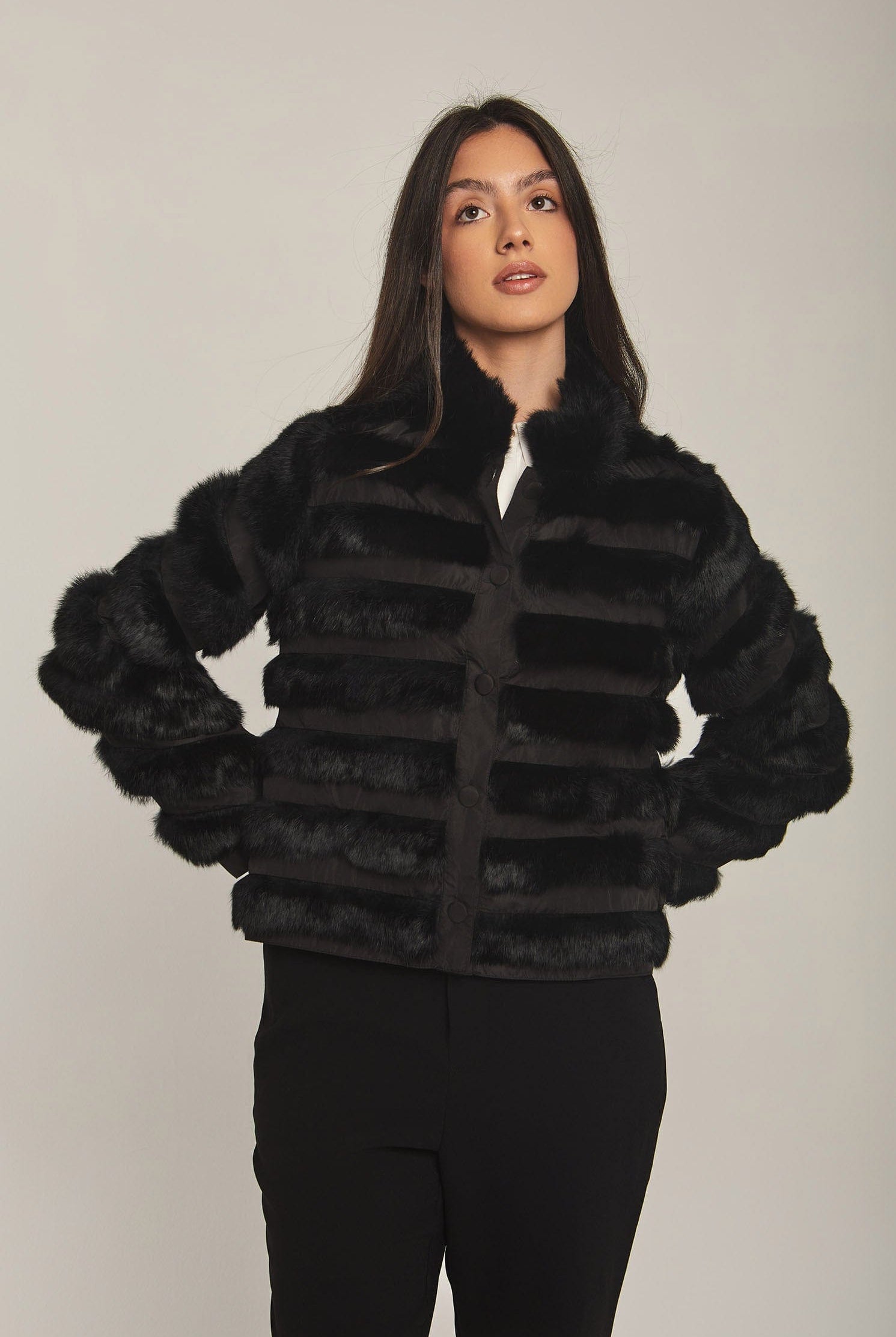 داليدرس فيست نسائي فرو كم طويل أسود