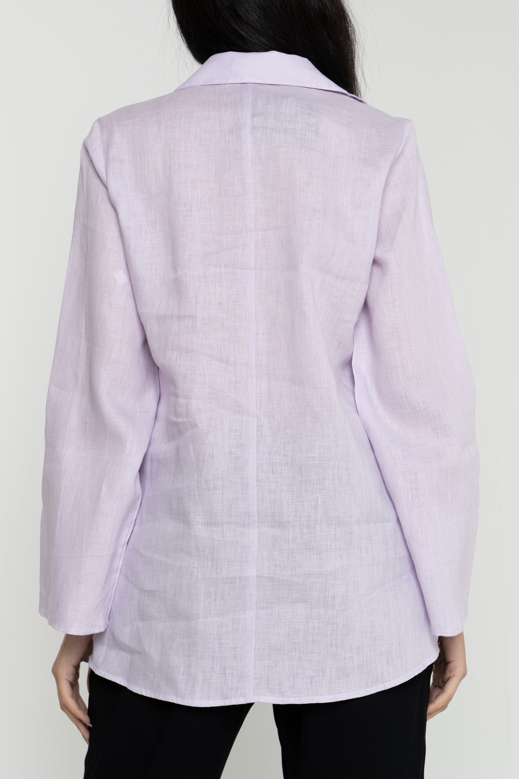 داليدرس بلوزة نسائية بتصميم قميص سادة بأزرار أمامية