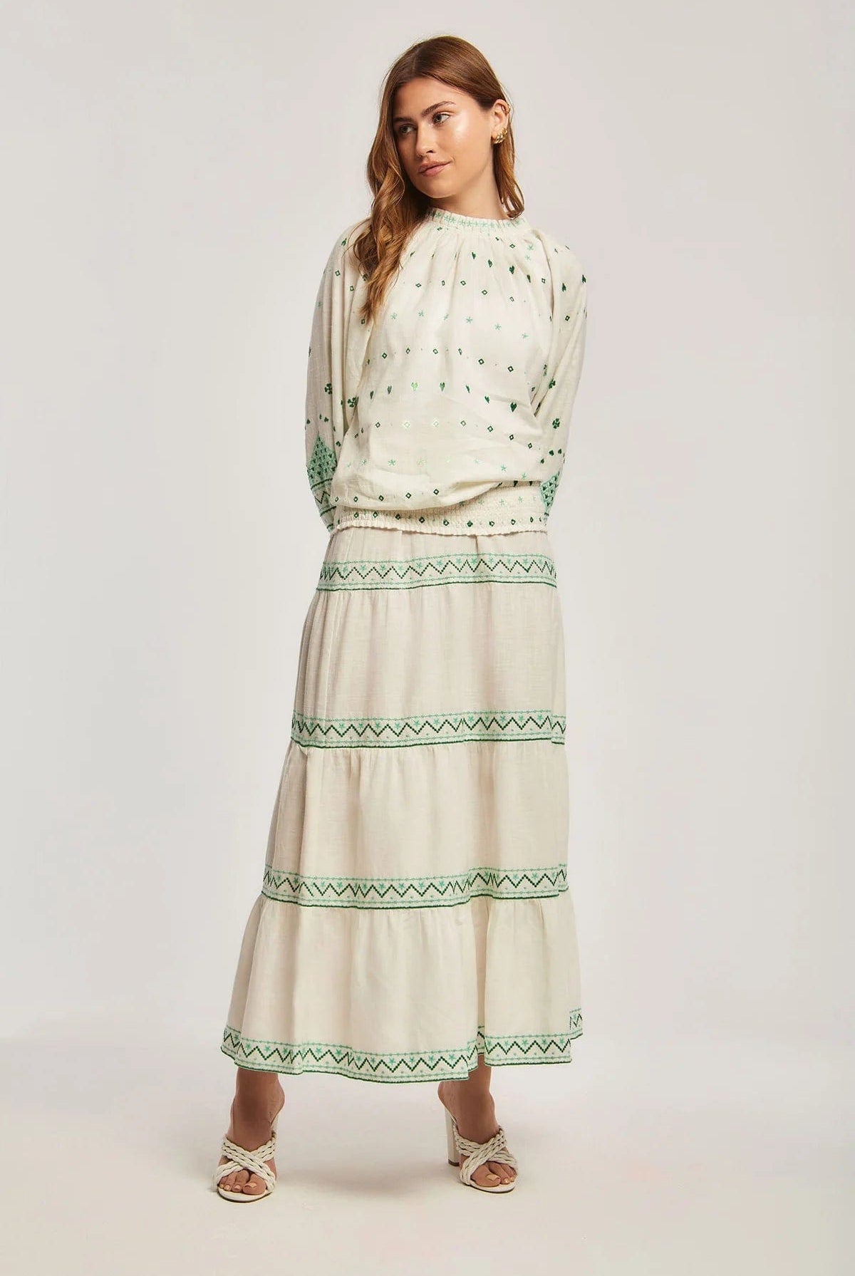 داليدرس بلوزة منقطة نسائية بأكمام طويلة أخضر