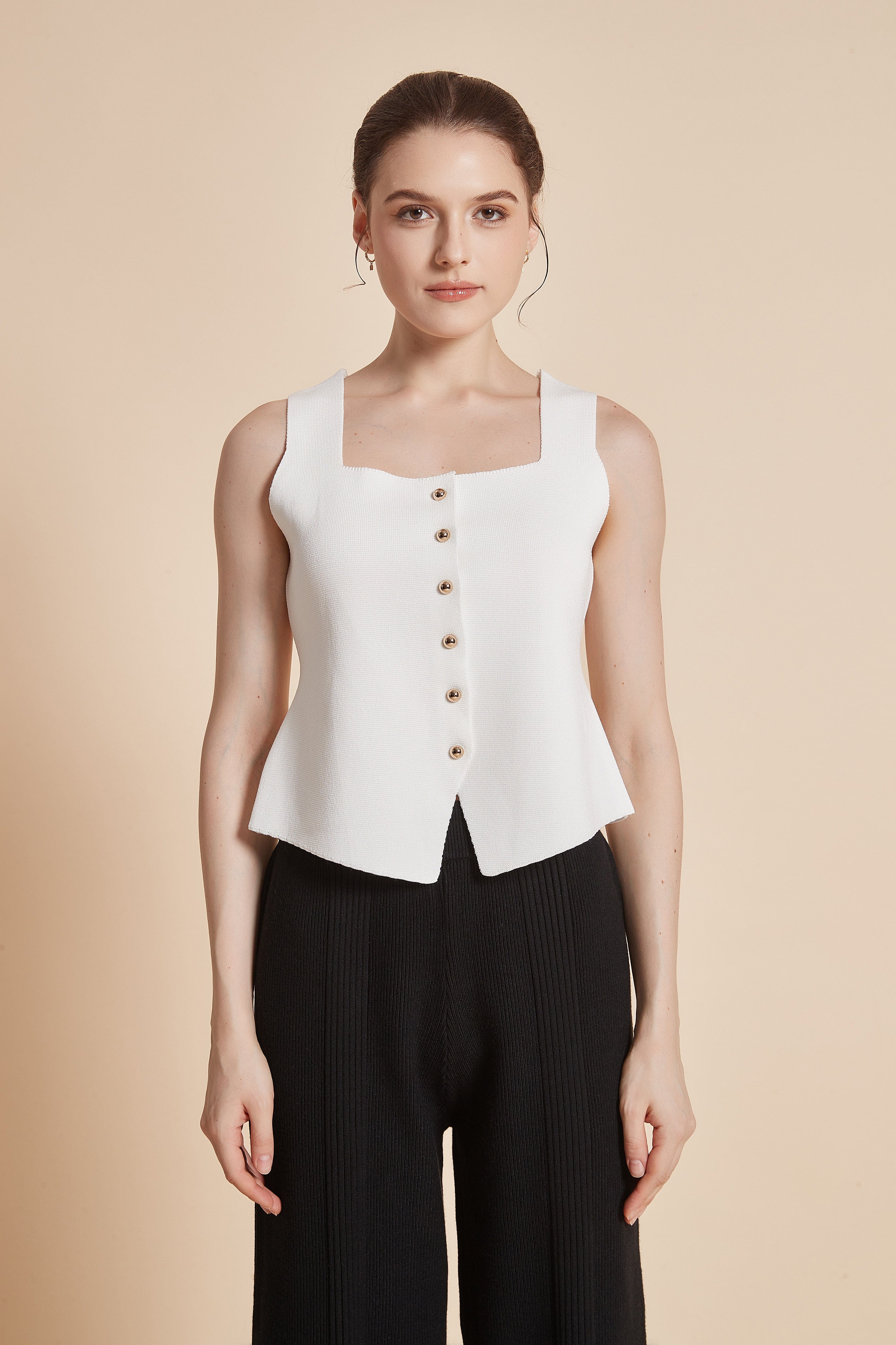 يولا بلوزة نسائية سادة كات بفتحة صدر مربعة