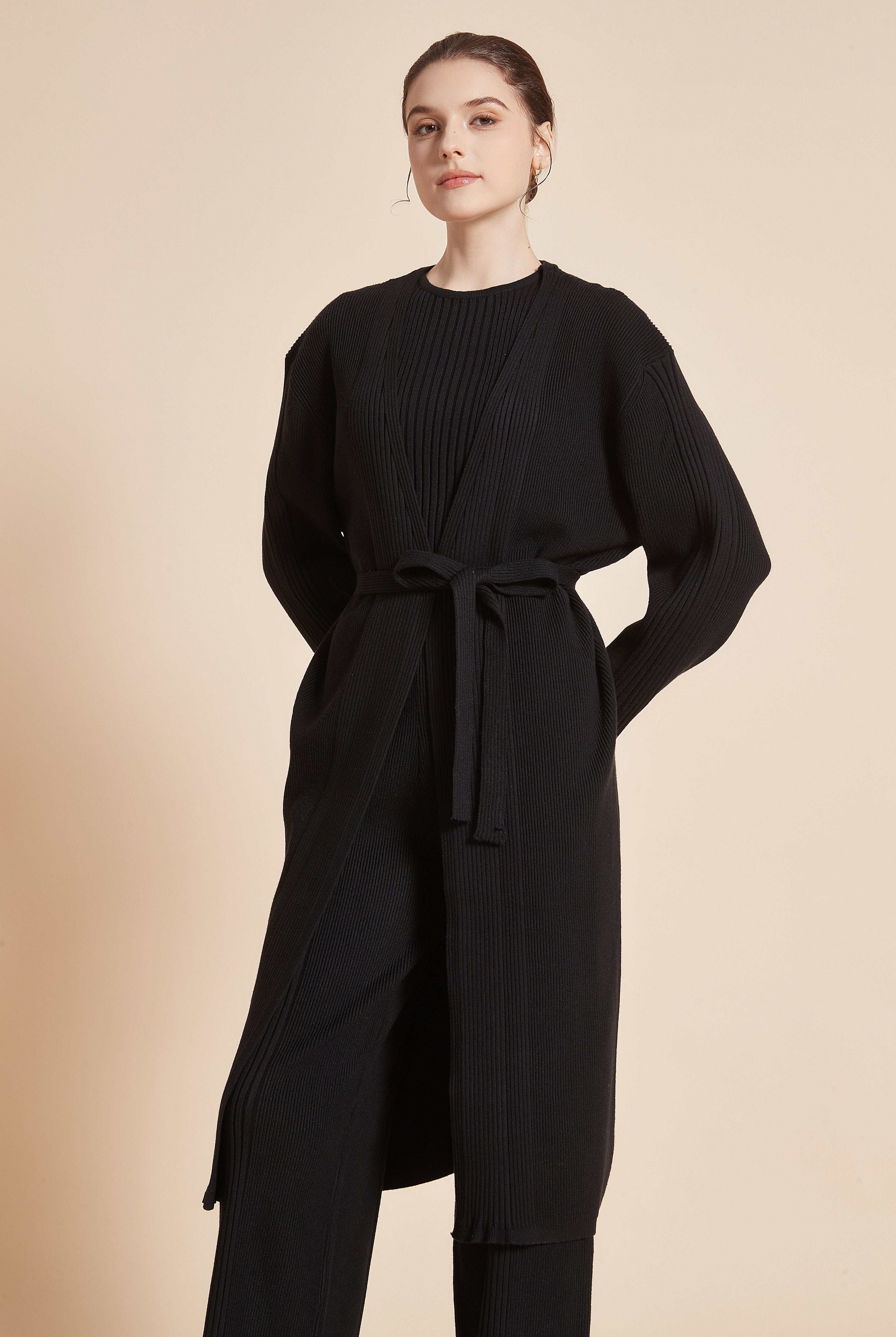 يولا بلوزة نسائية سادة كم قصير