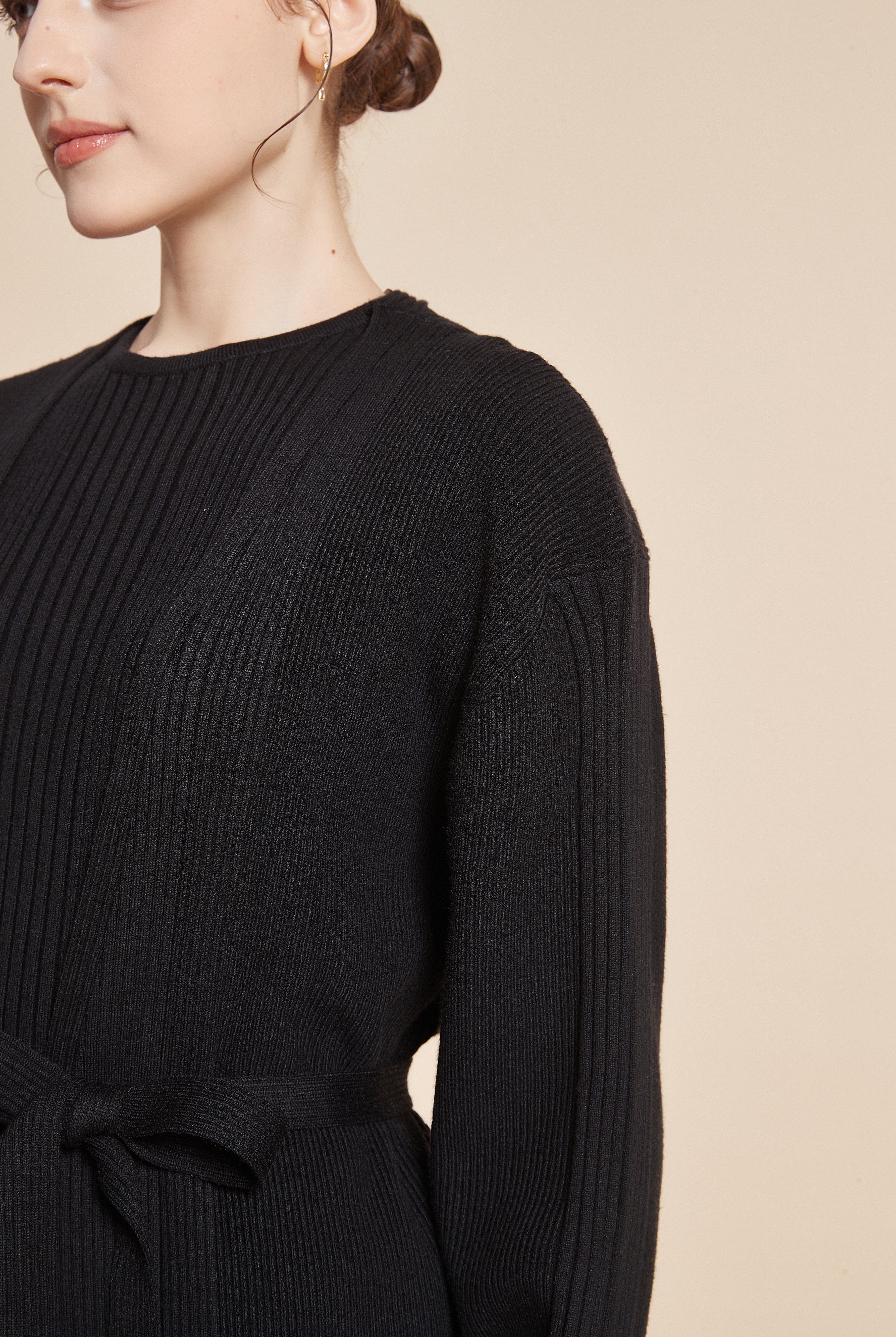 يولا بلوزة نسائية سادة كم قصير