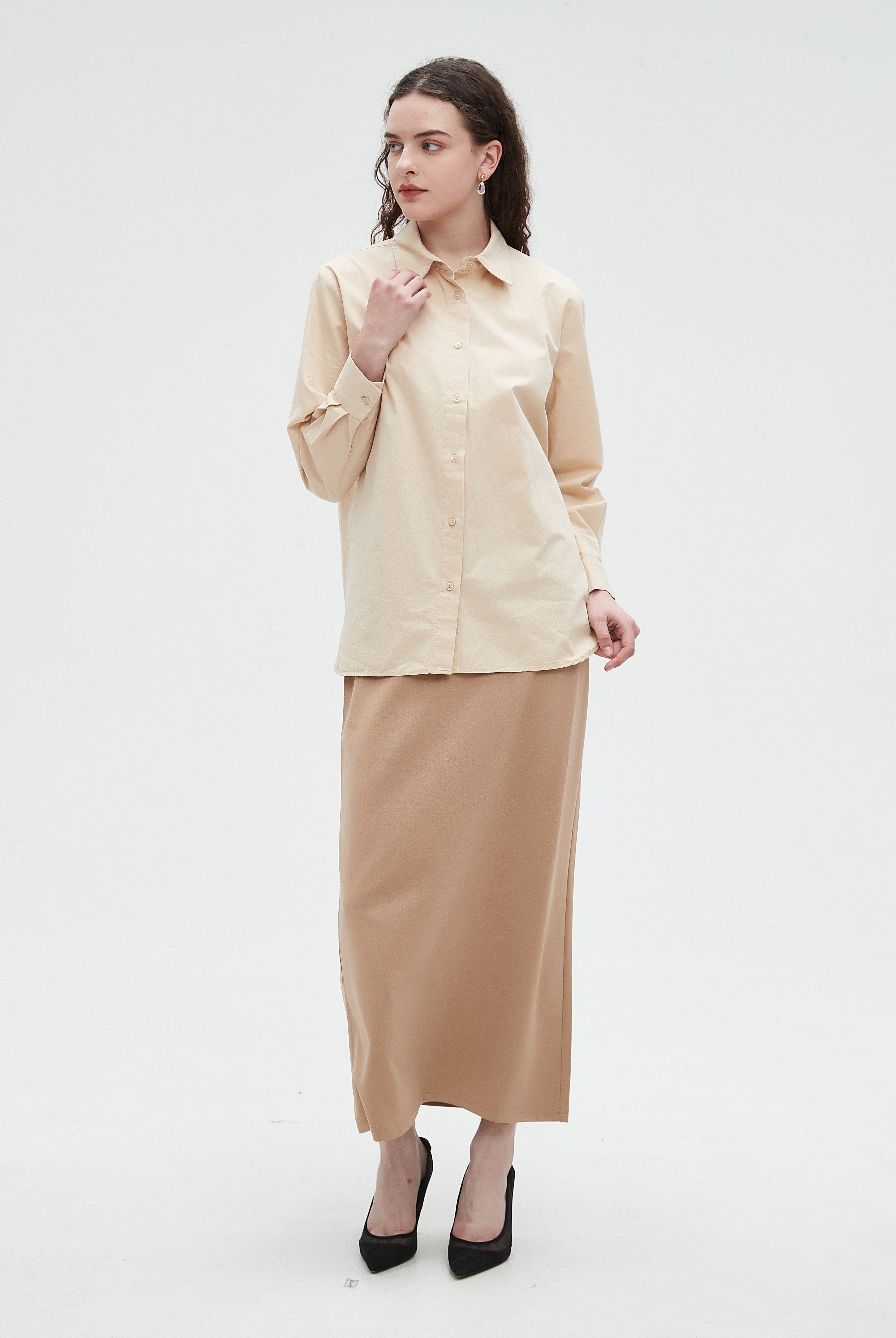 نتشي قميص نسائي سادة بأزرار أمامية وكم طويل